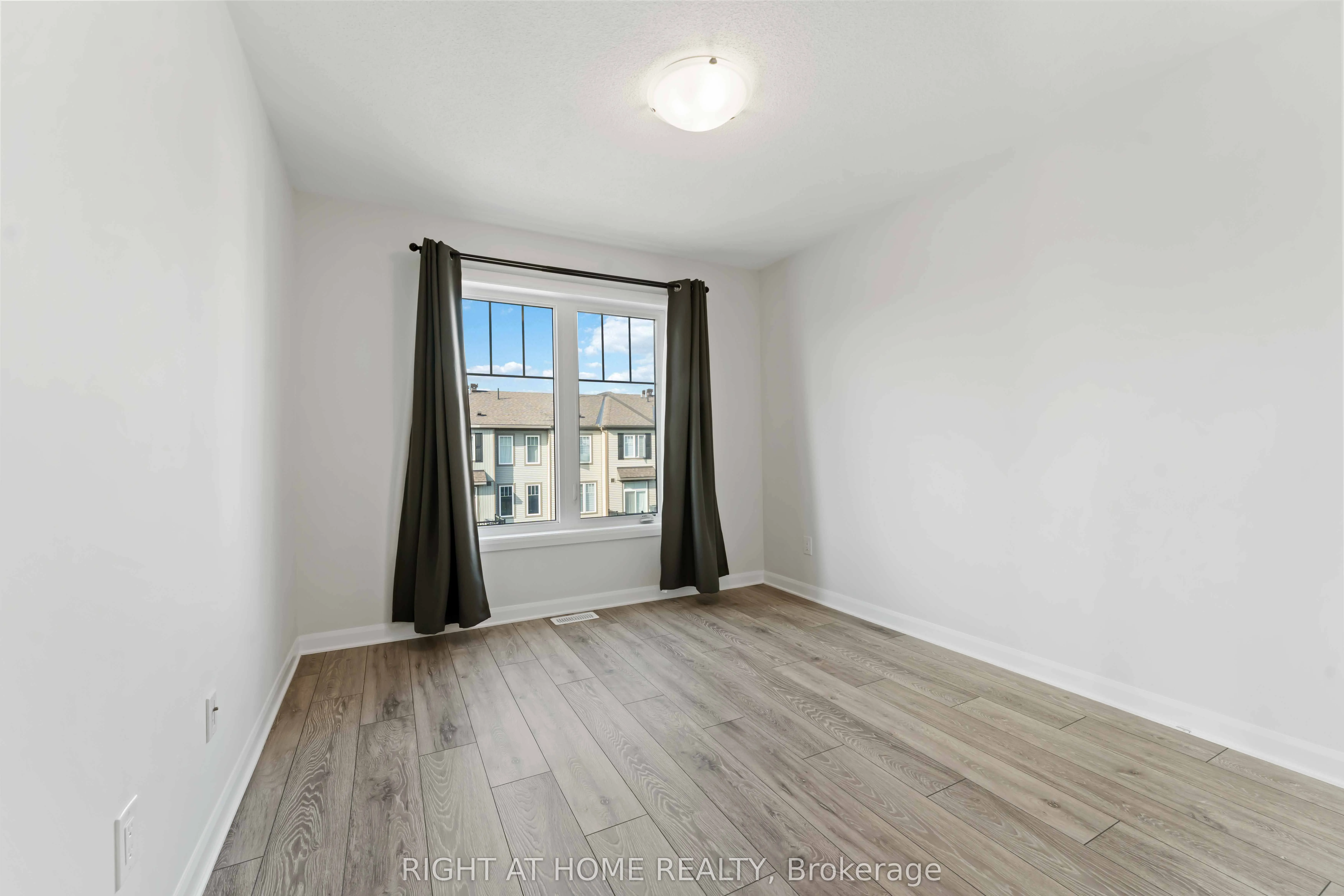 214 Attwell Private