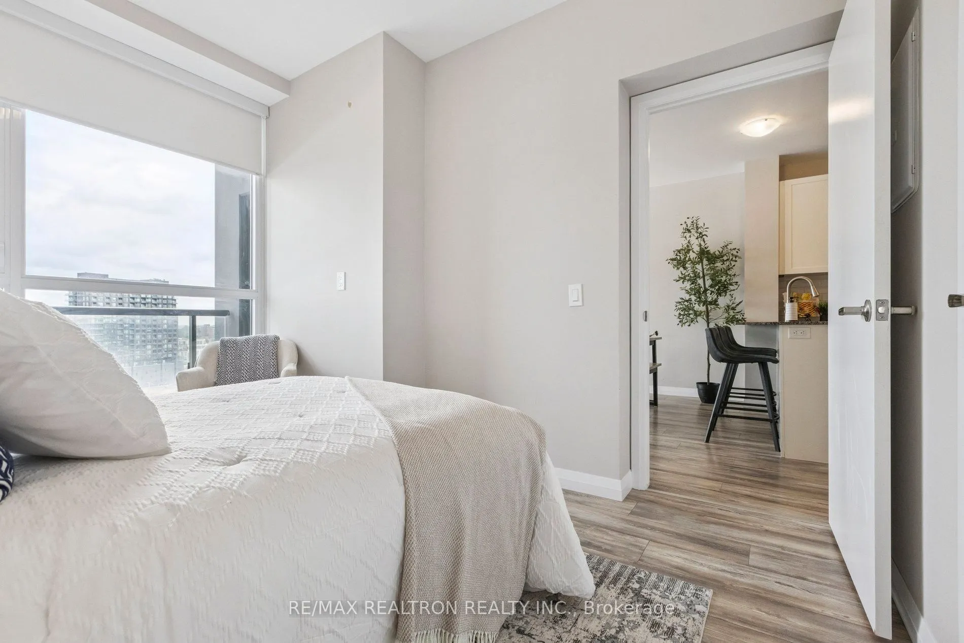 104 Garment Street, #1310