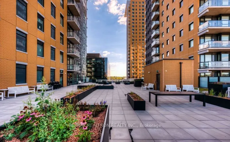 104 Garment Street, #1310