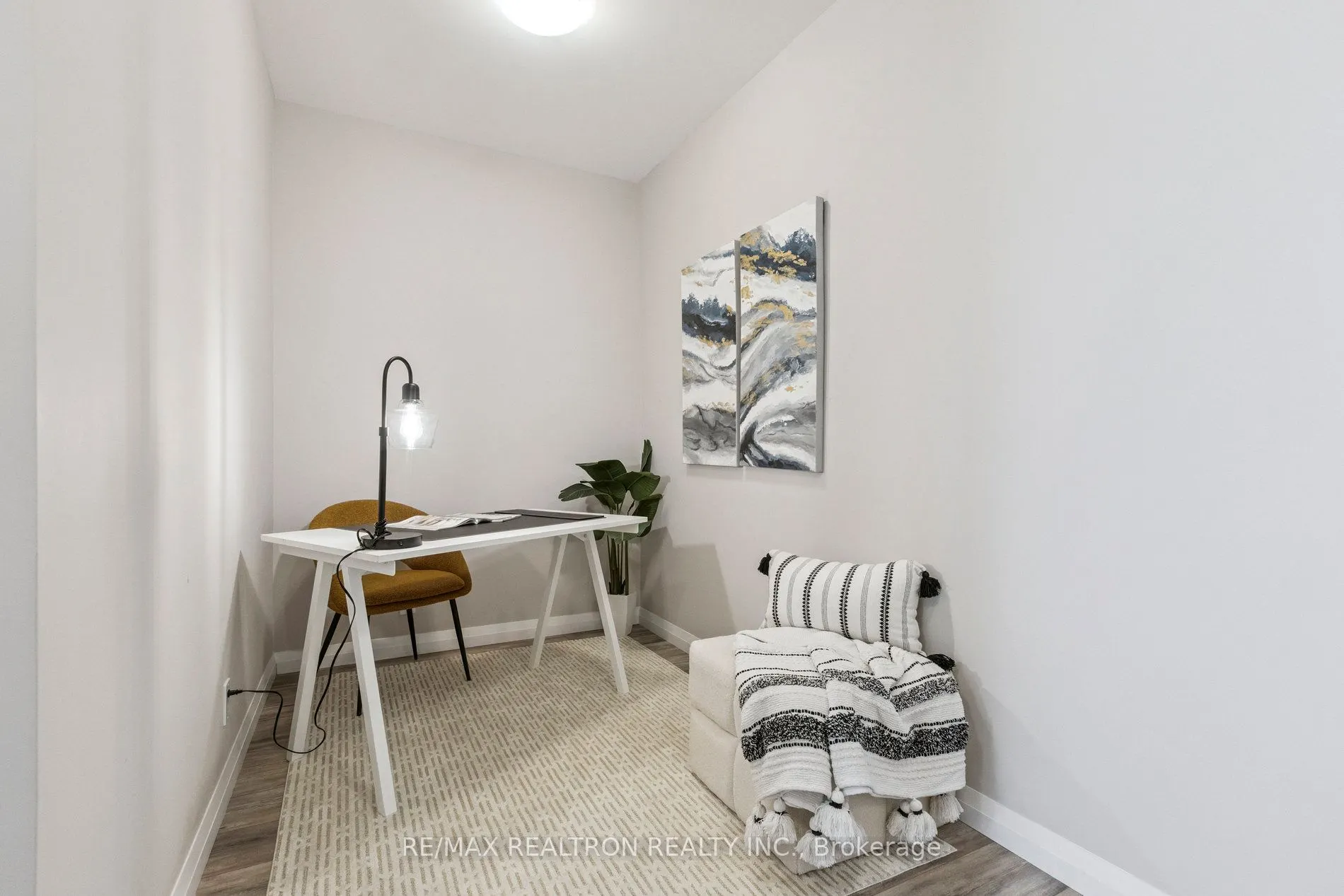 104 Garment Street, #1310