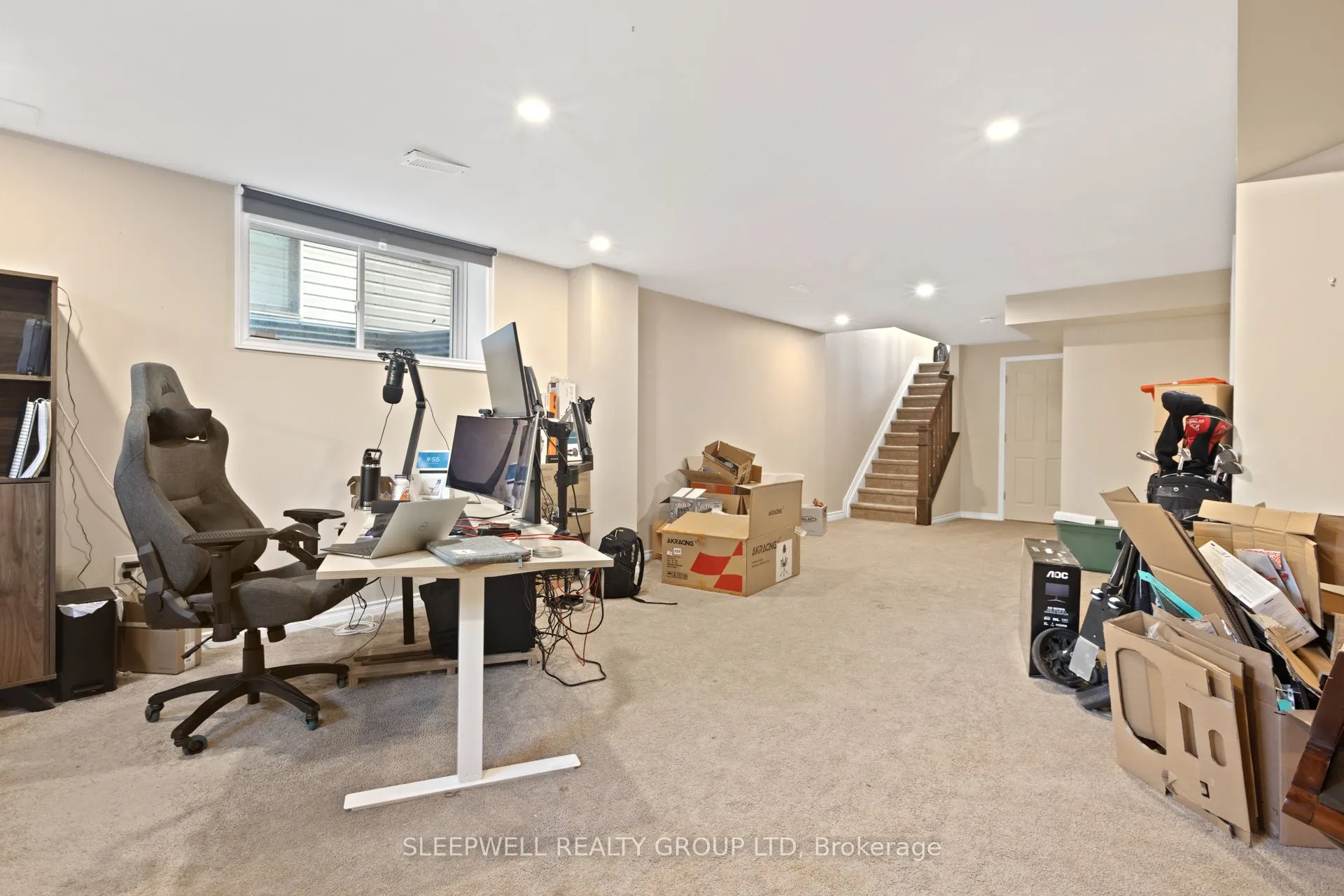676 Eagle Crest Heights