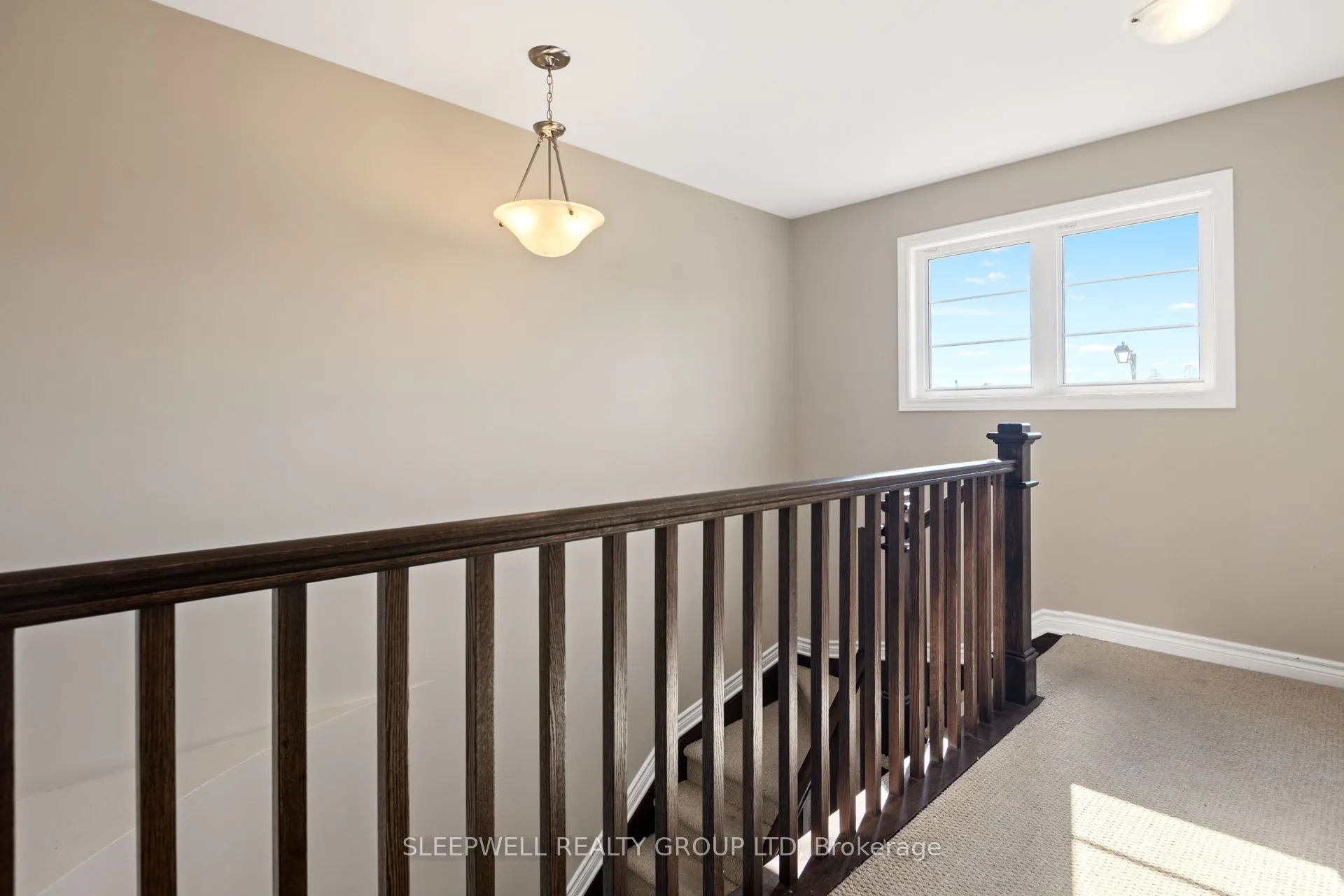 676 Eagle Crest Heights