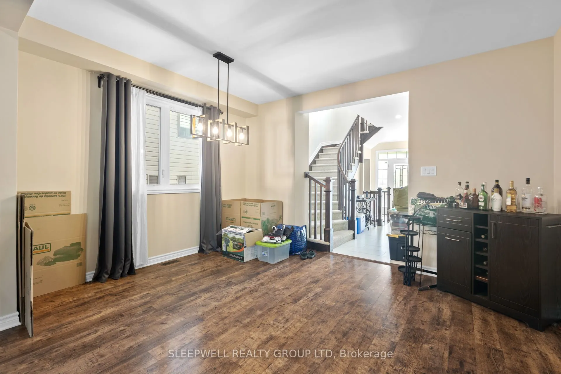 676 Eagle Crest Heights