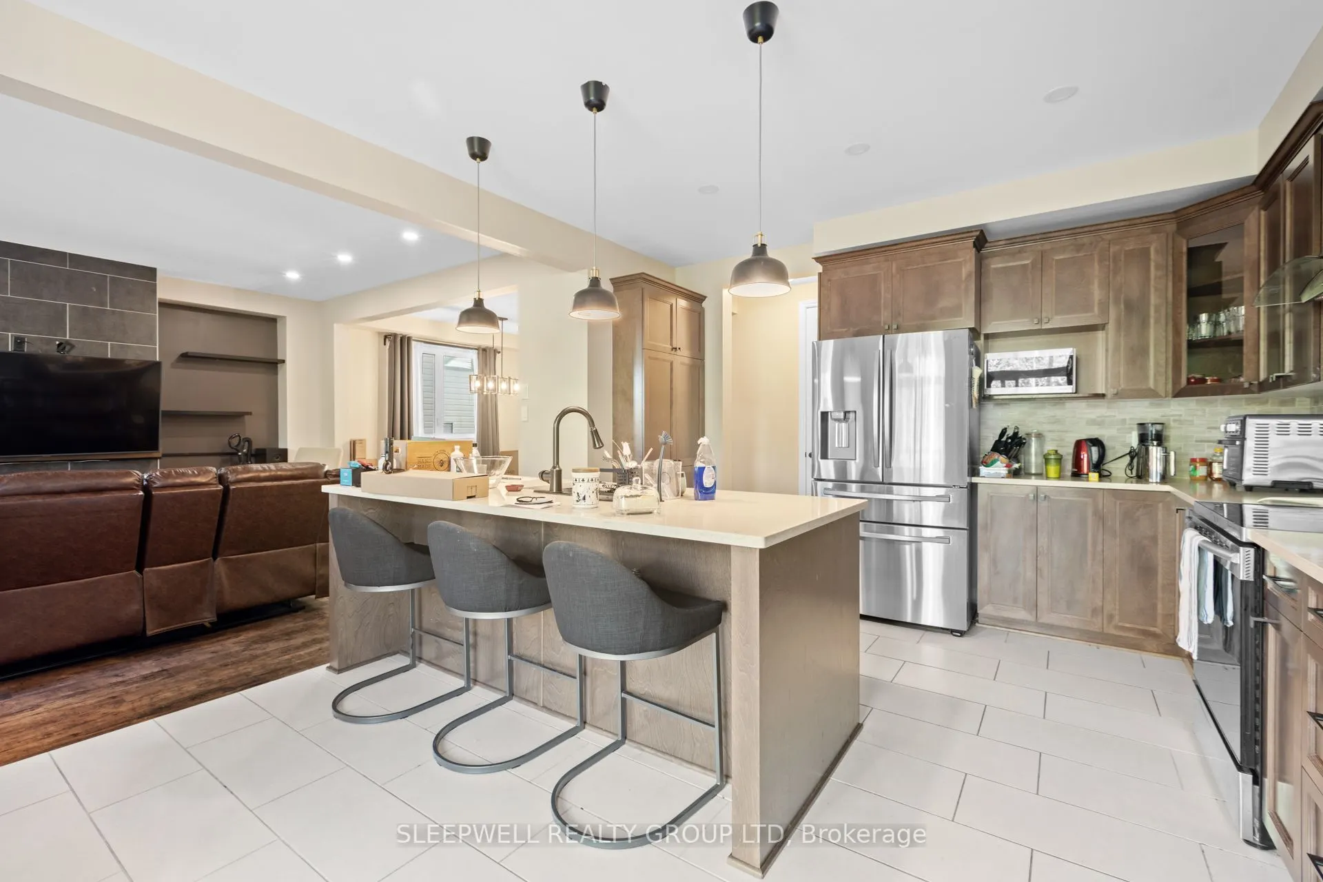 676 Eagle Crest Heights