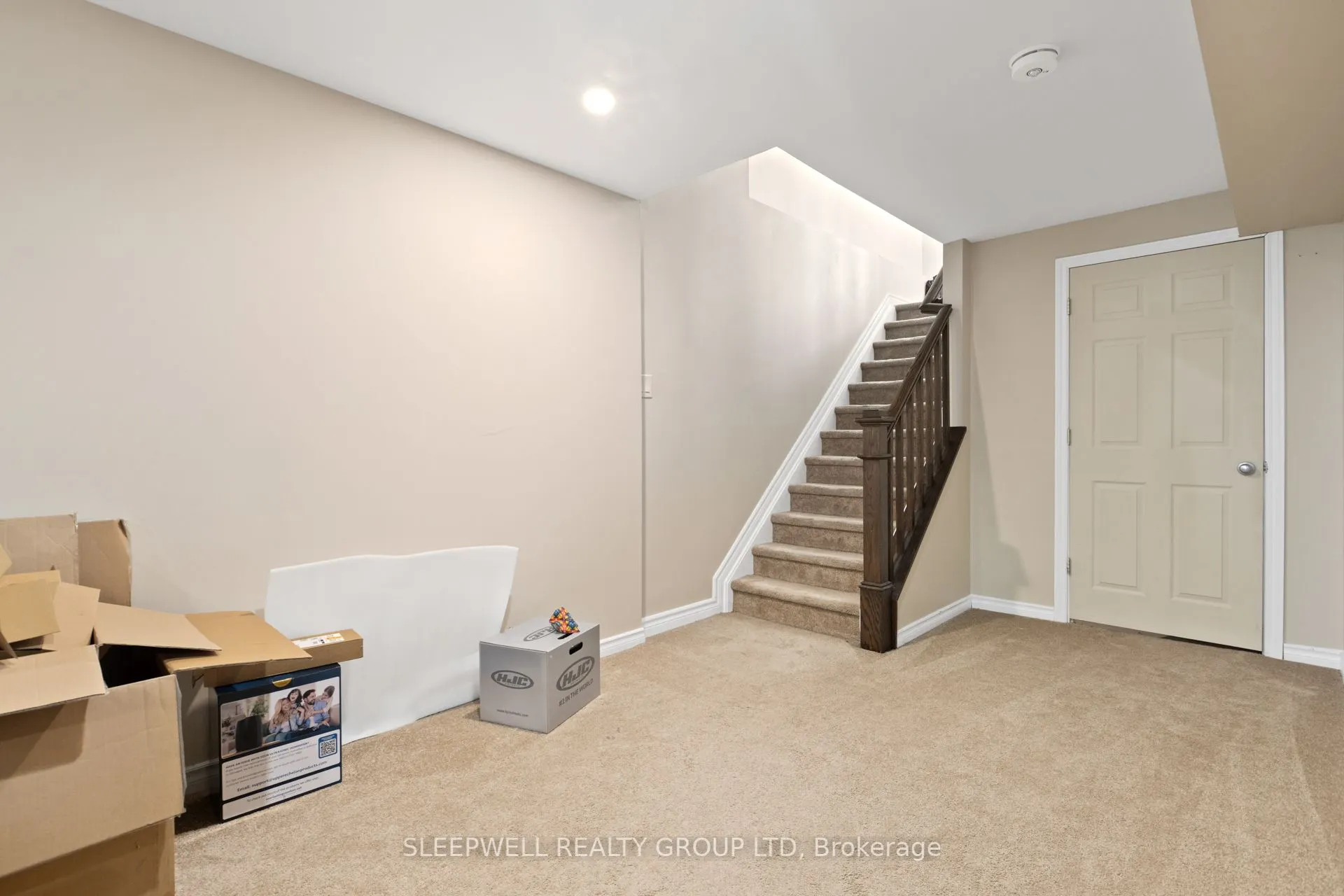676 Eagle Crest Heights