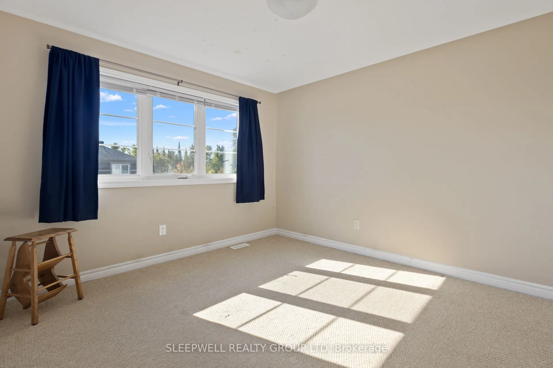 676 Eagle Crest Heights
