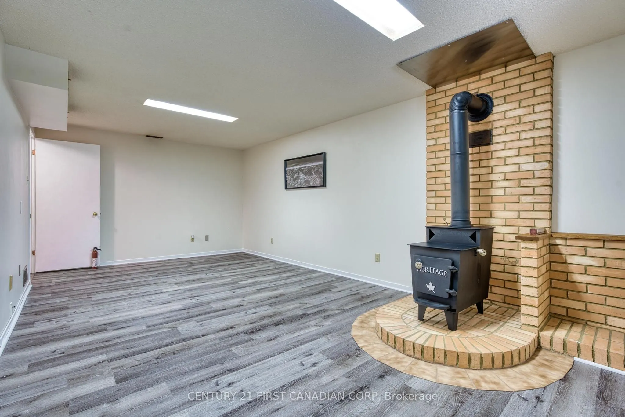 285 Riverside Drive