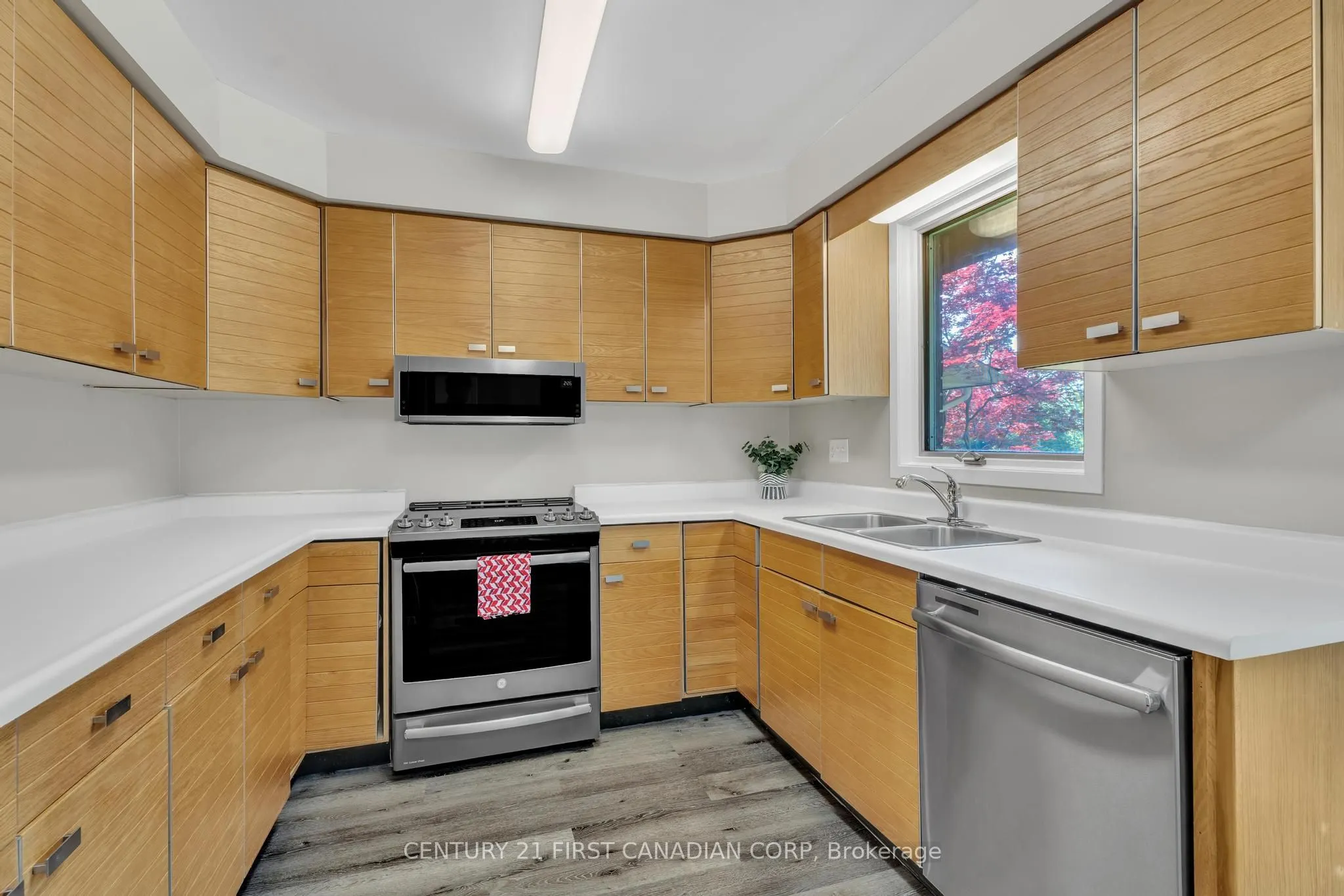 285 Riverside Drive