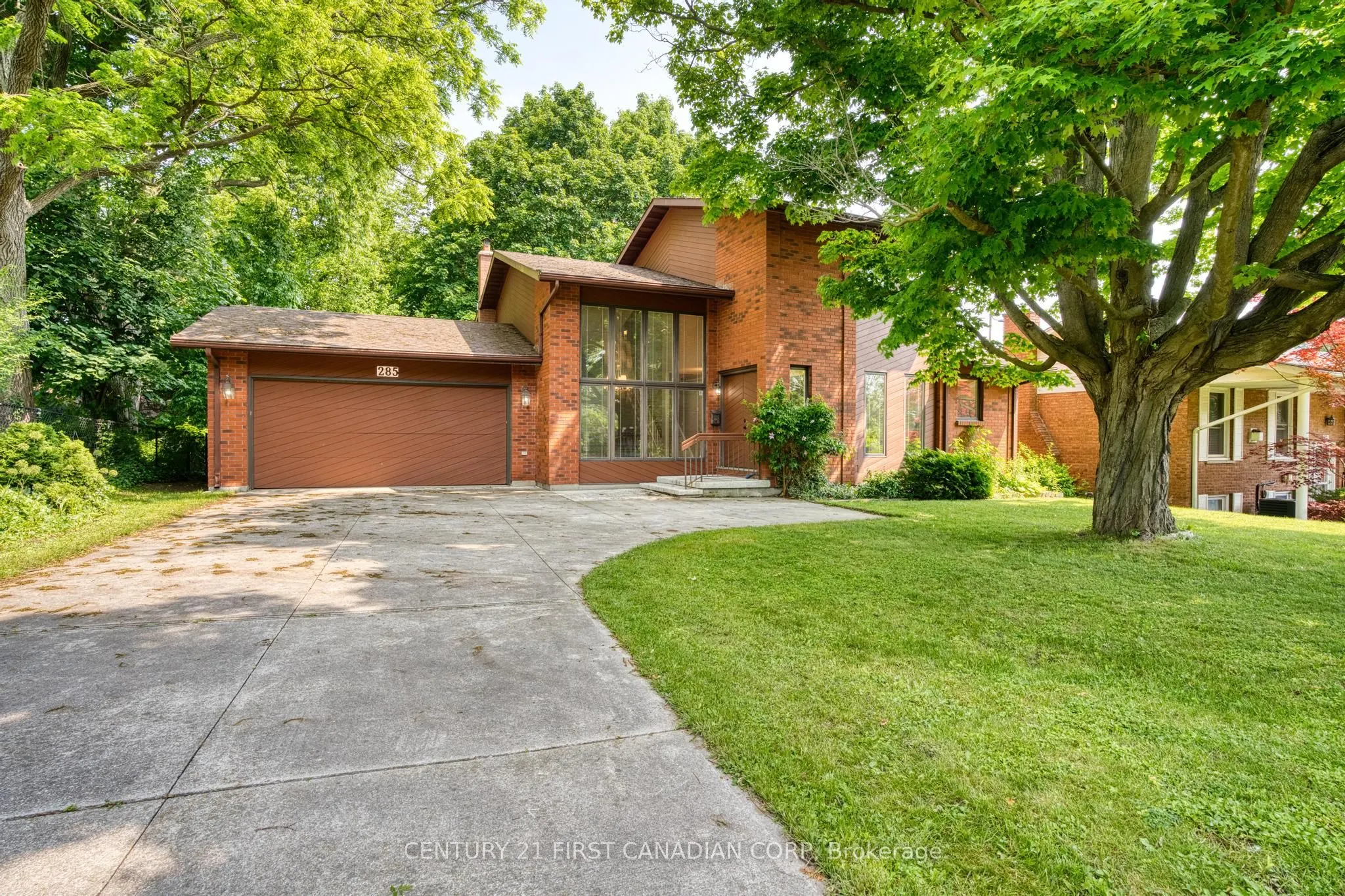 285 Riverside Drive