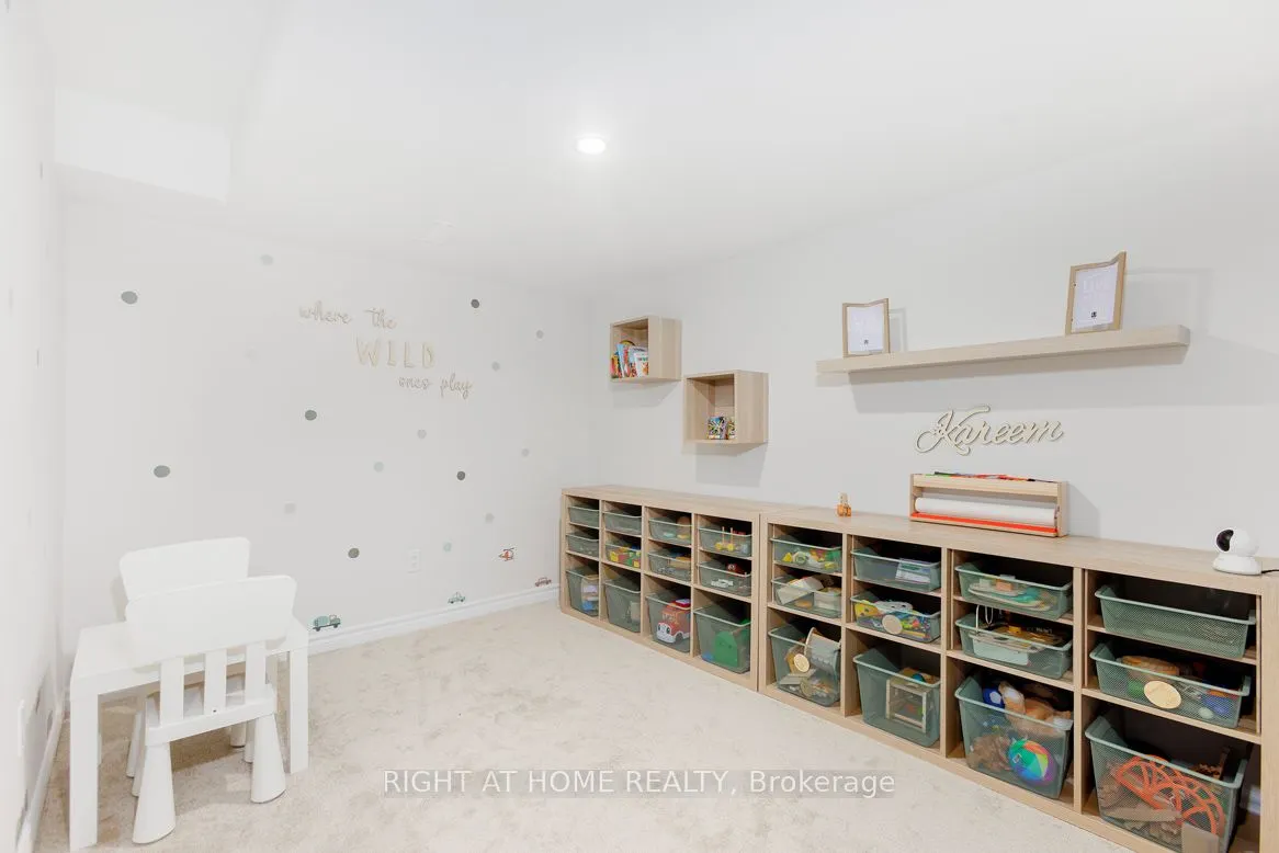 65 Esban Drive