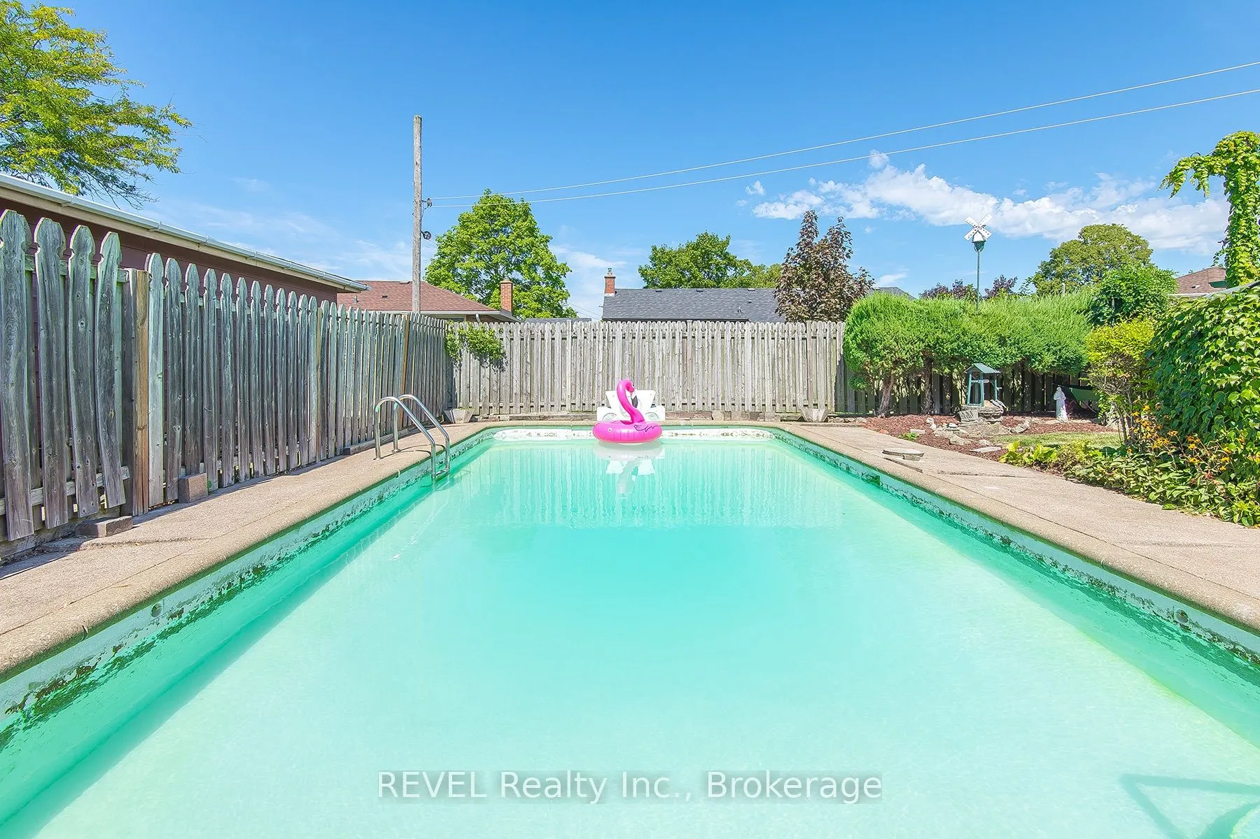 9 Hawthorne Avenue