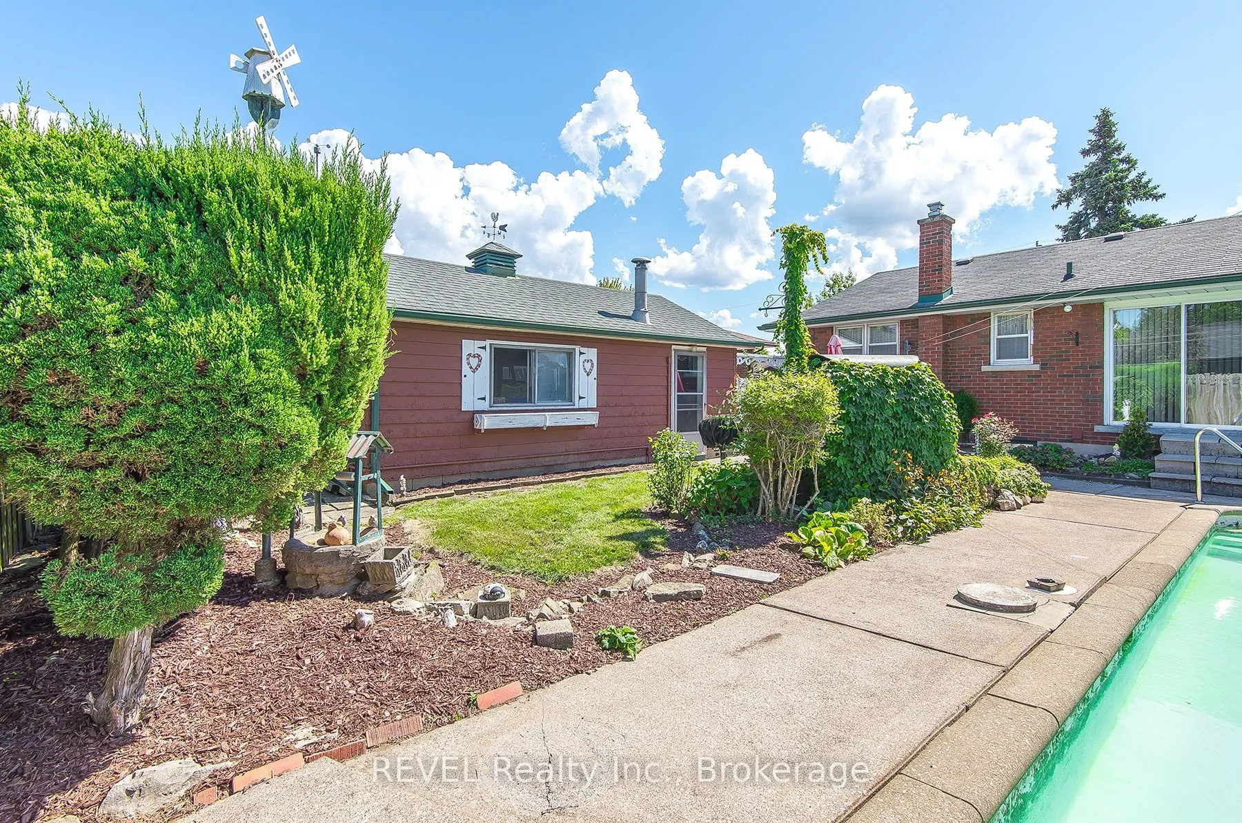9 Hawthorne Avenue