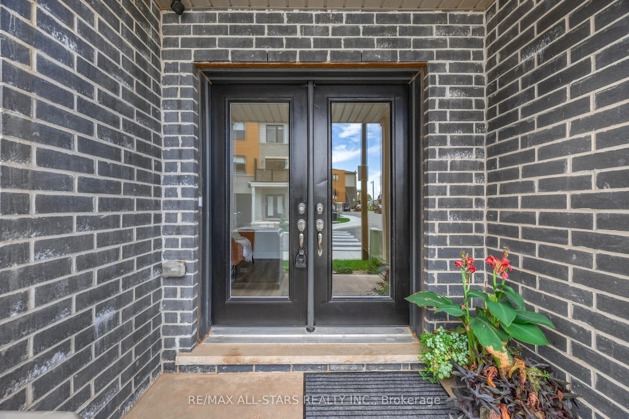 79 Dryden Lane, #79