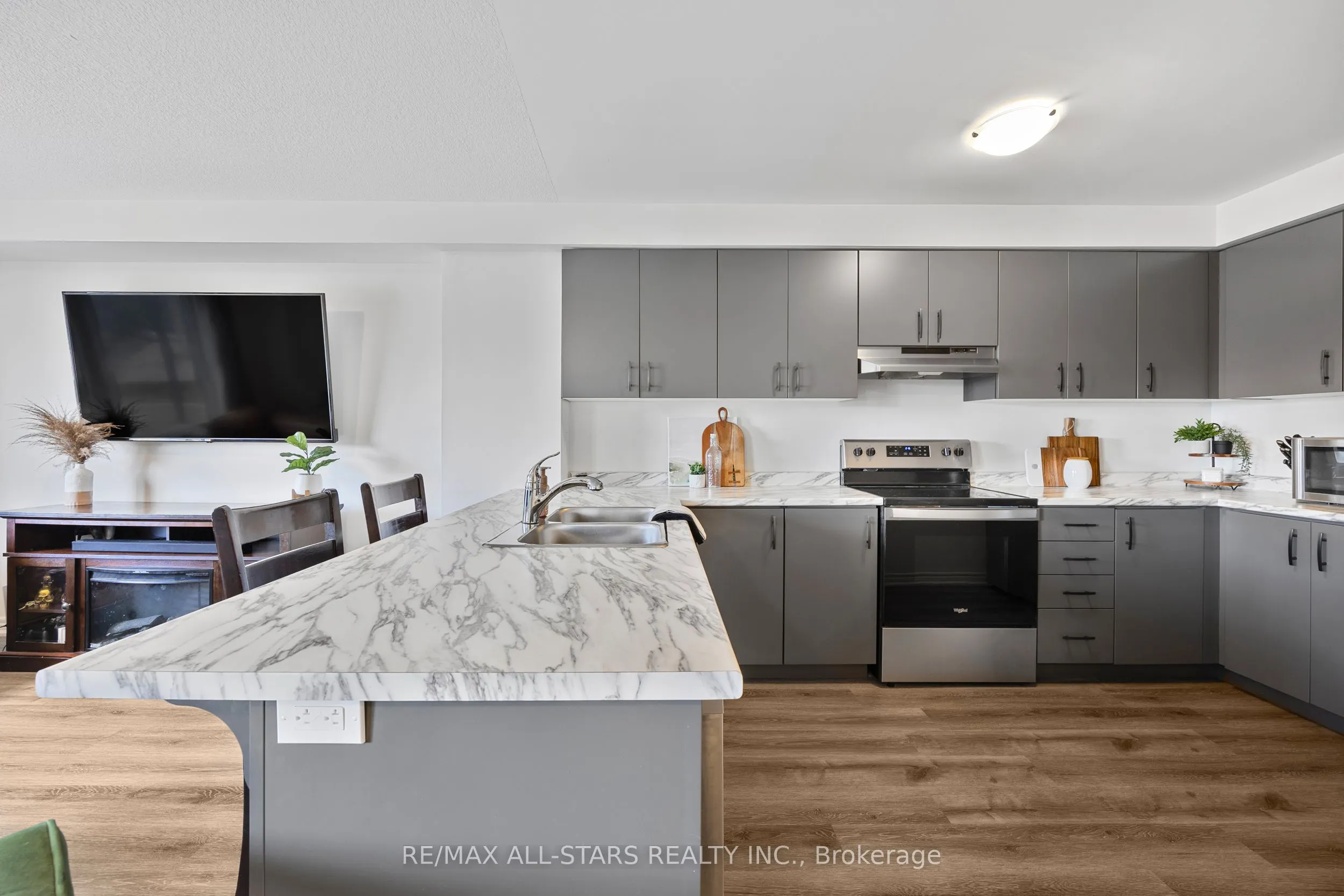 79 Dryden Lane, #79
