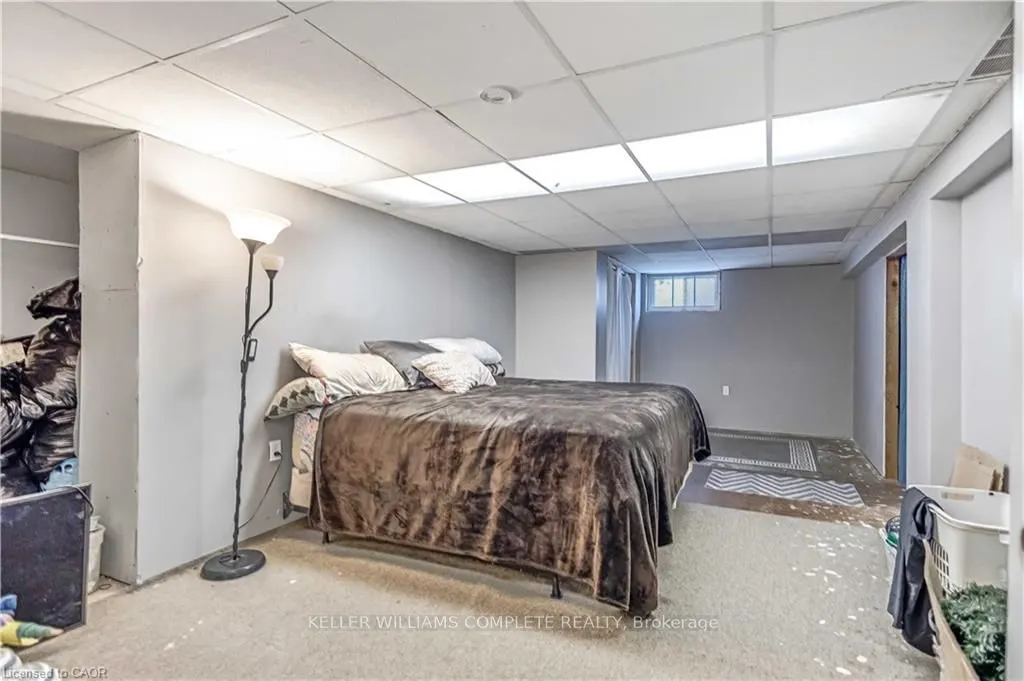 487 EAST 37TH Street