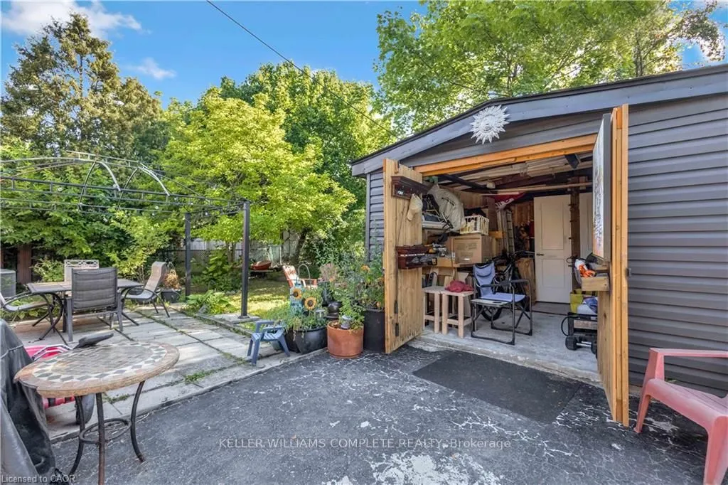 487 EAST 37TH Street