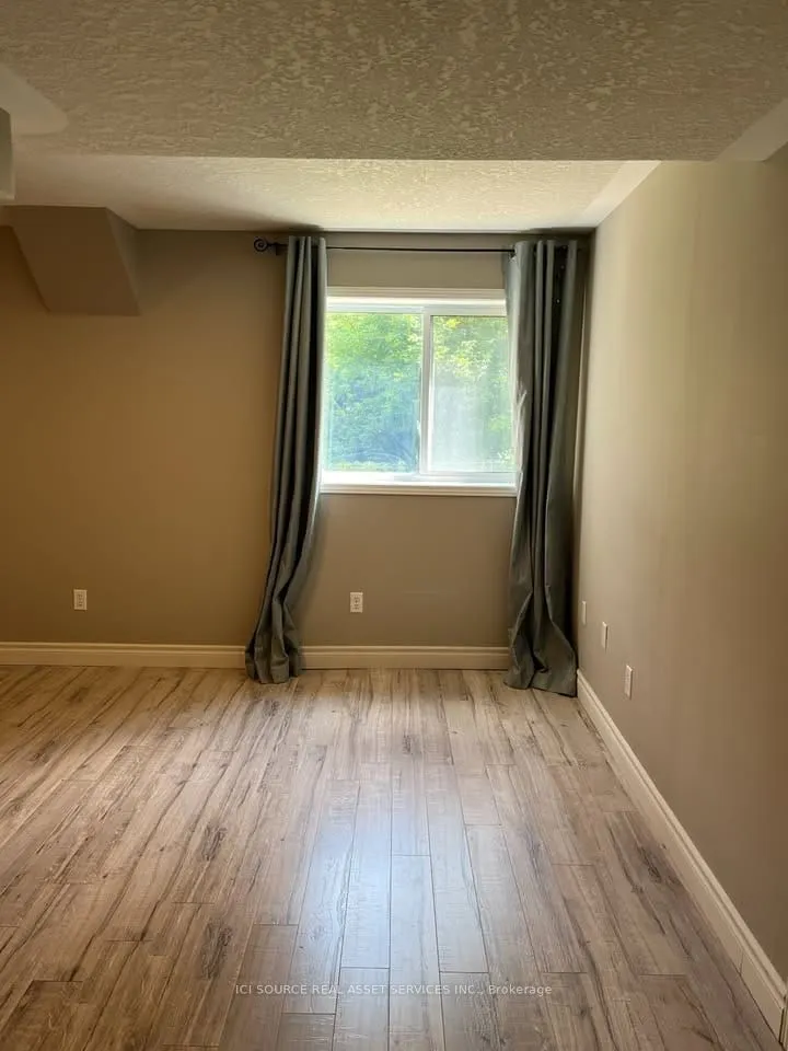 12 Jenner Court, #Lower
