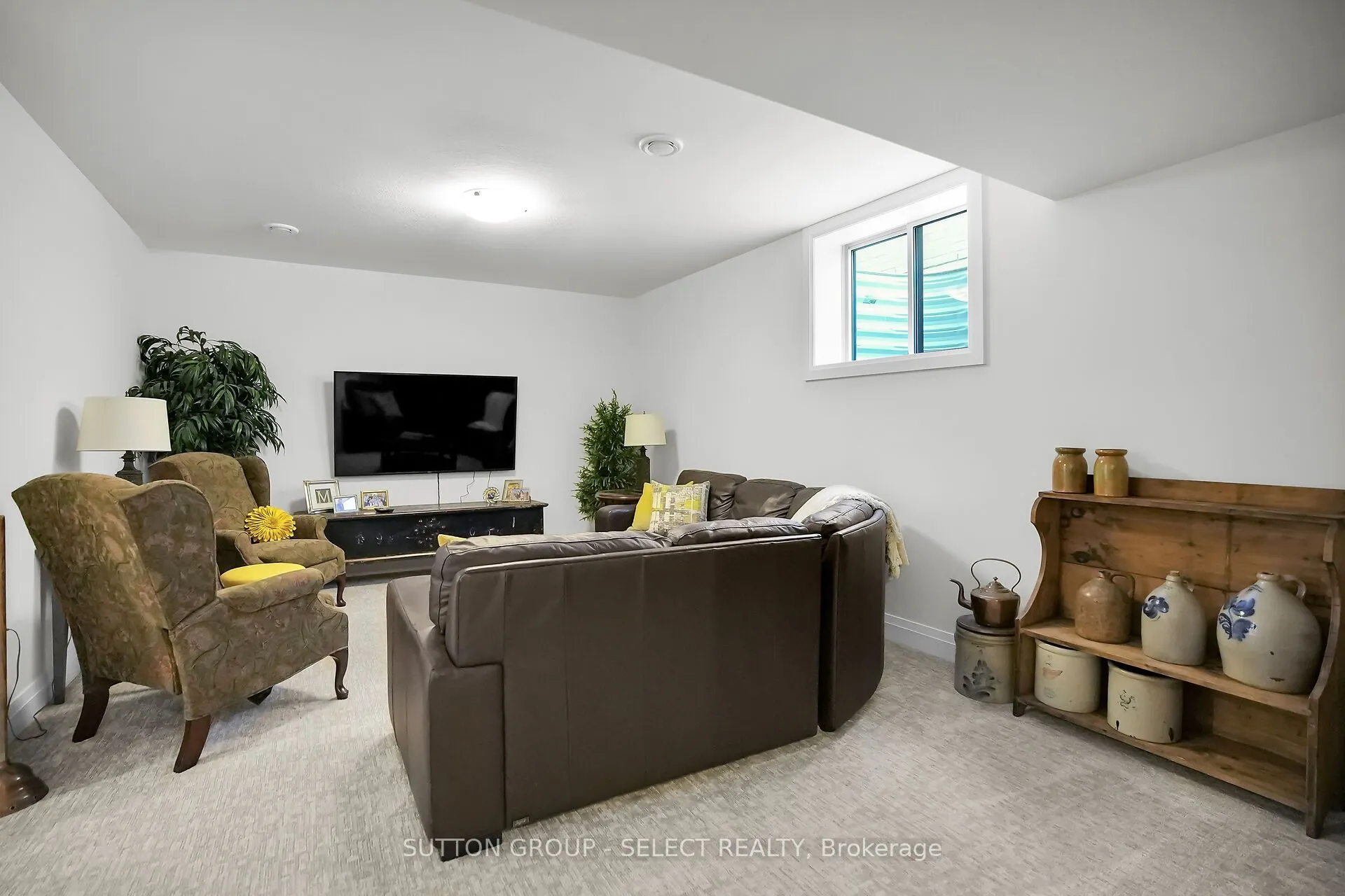 1894 Fountain Grass Drive