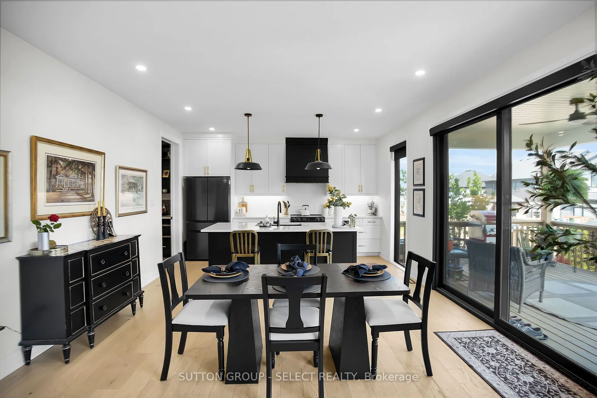 1894 Fountain Grass Drive