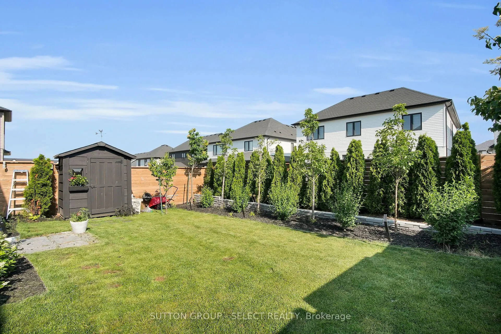 1894 Fountain Grass Drive