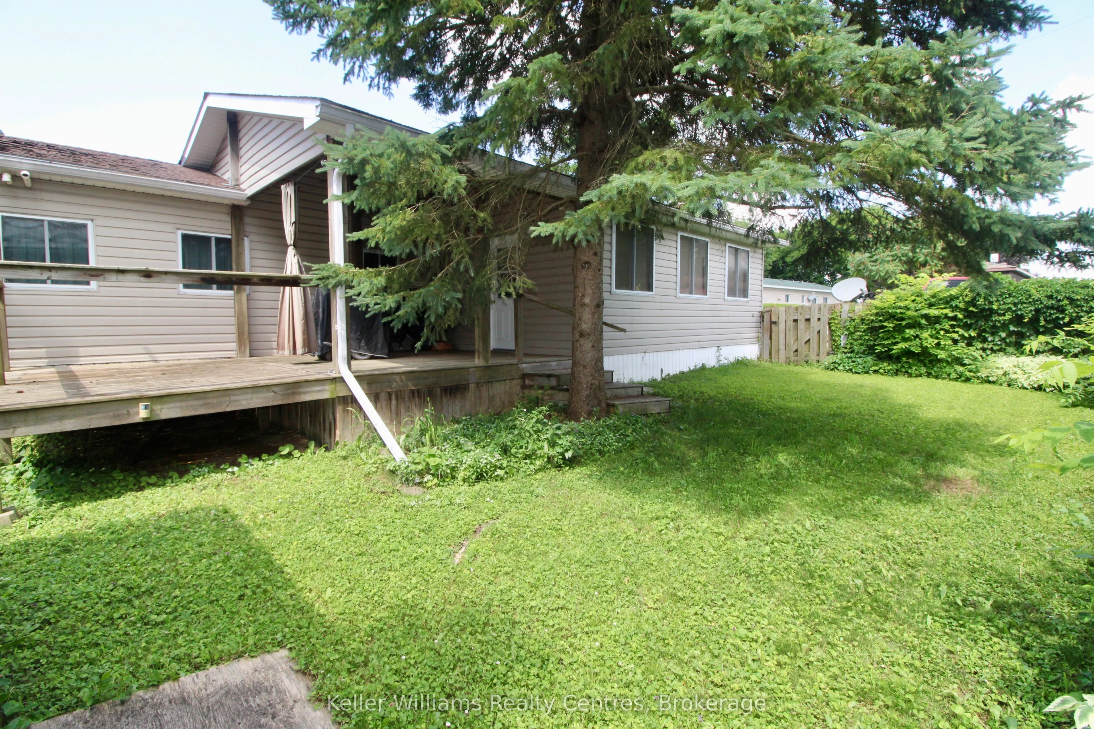 302694 Douglas Street, #55