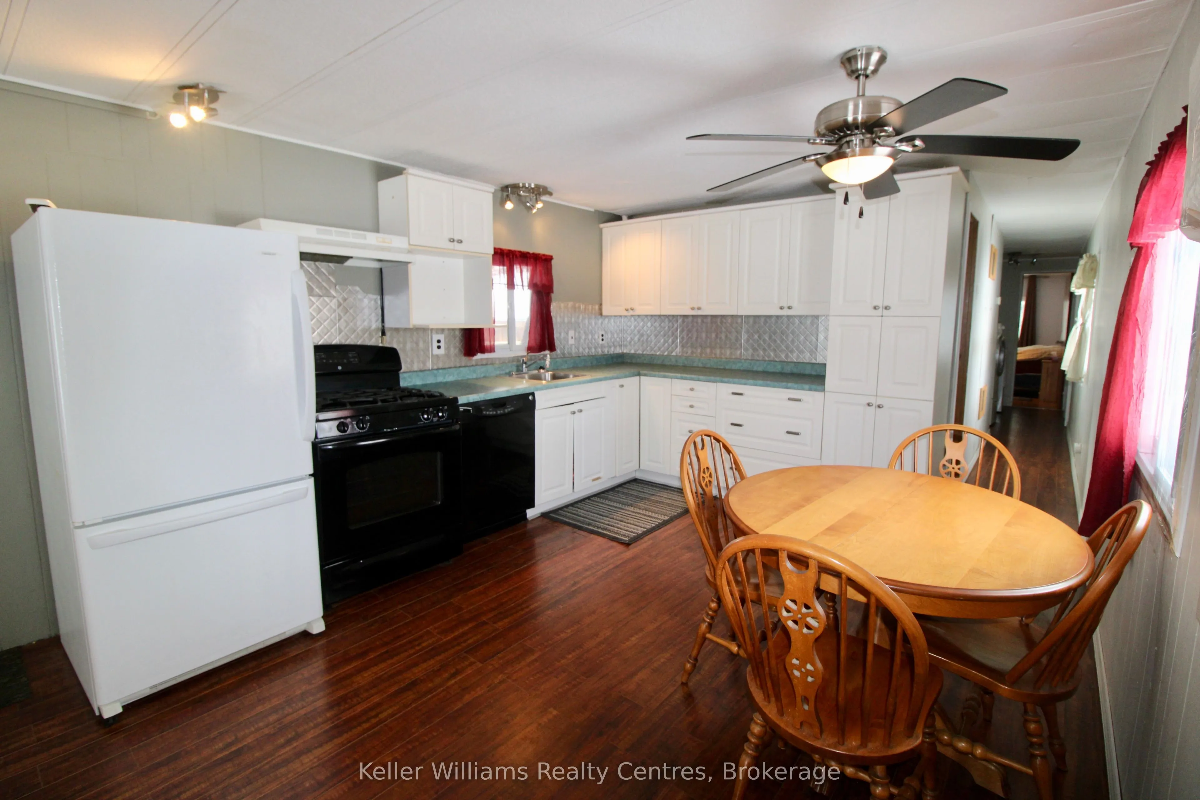 302694 Douglas Street, #55