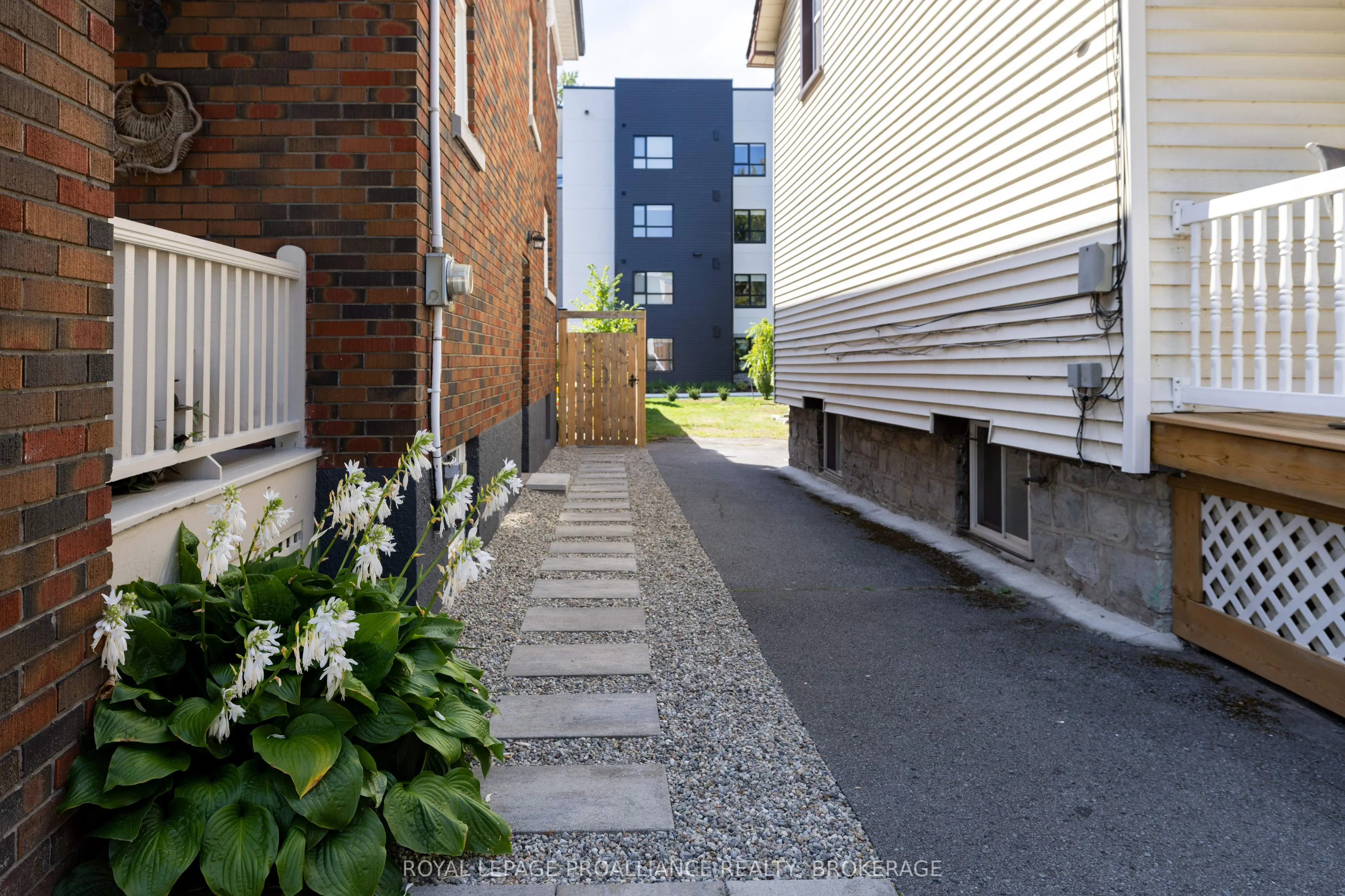 58 Earl Street