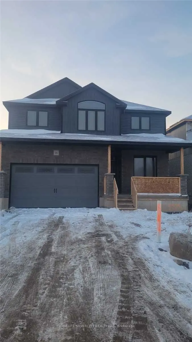16 Grundy Crescent