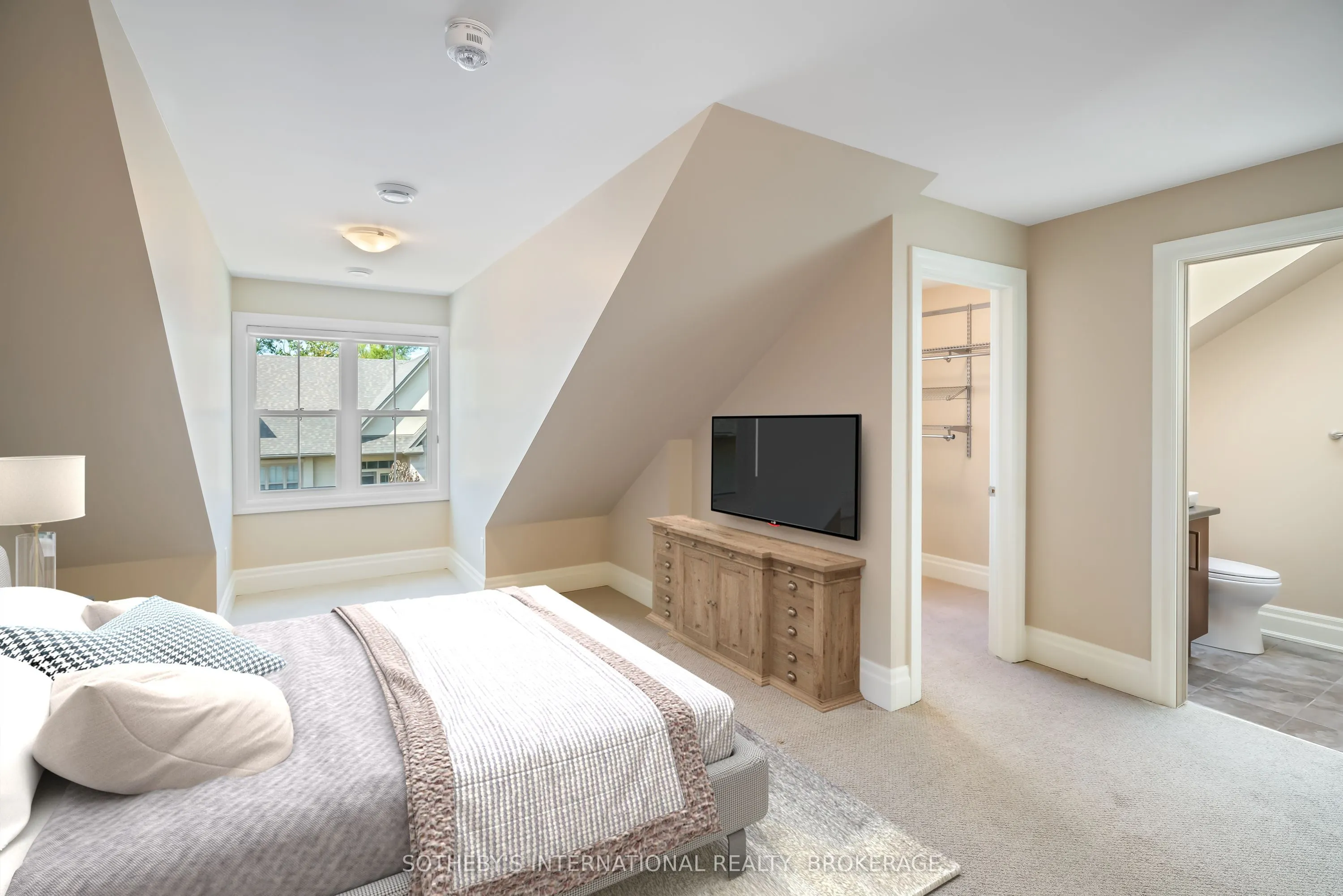 11 Aberdeen Lane S, #11