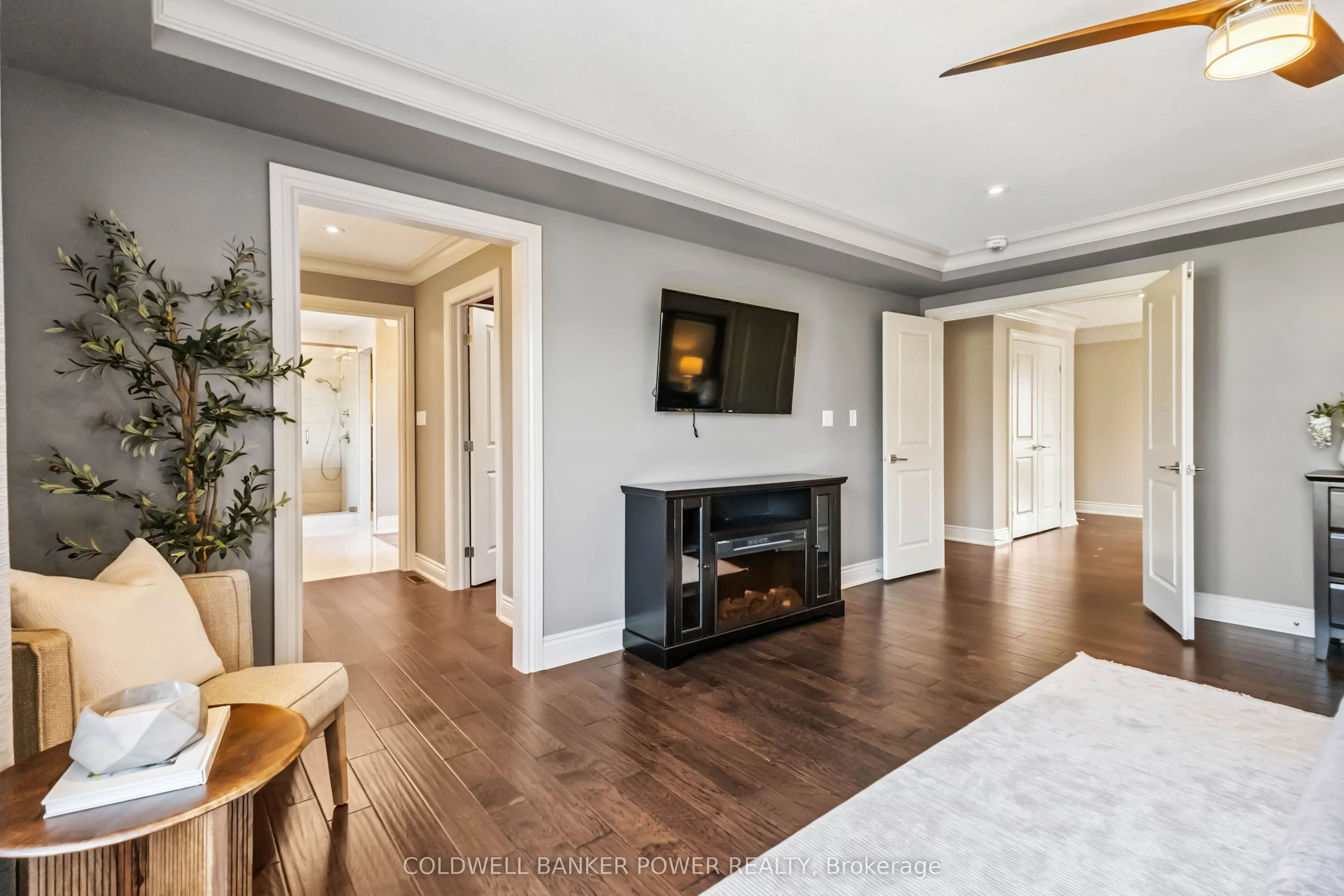 1090 Eagletrace Drive