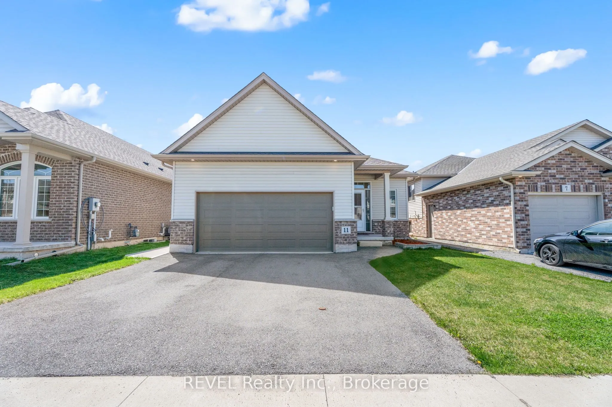 11 Berkshire Drive