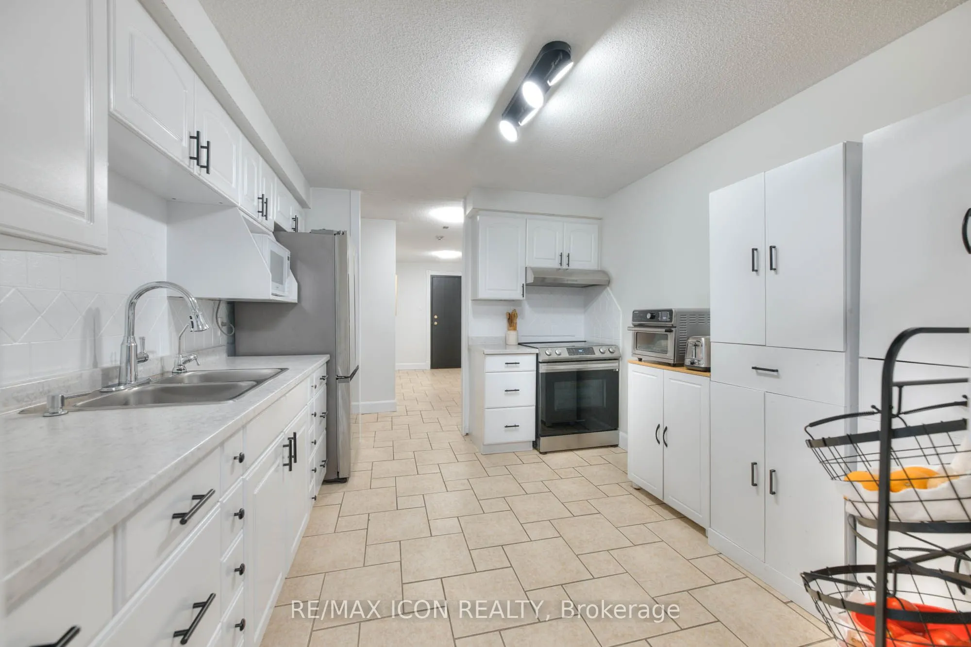 35 Green Valley Drive, #103