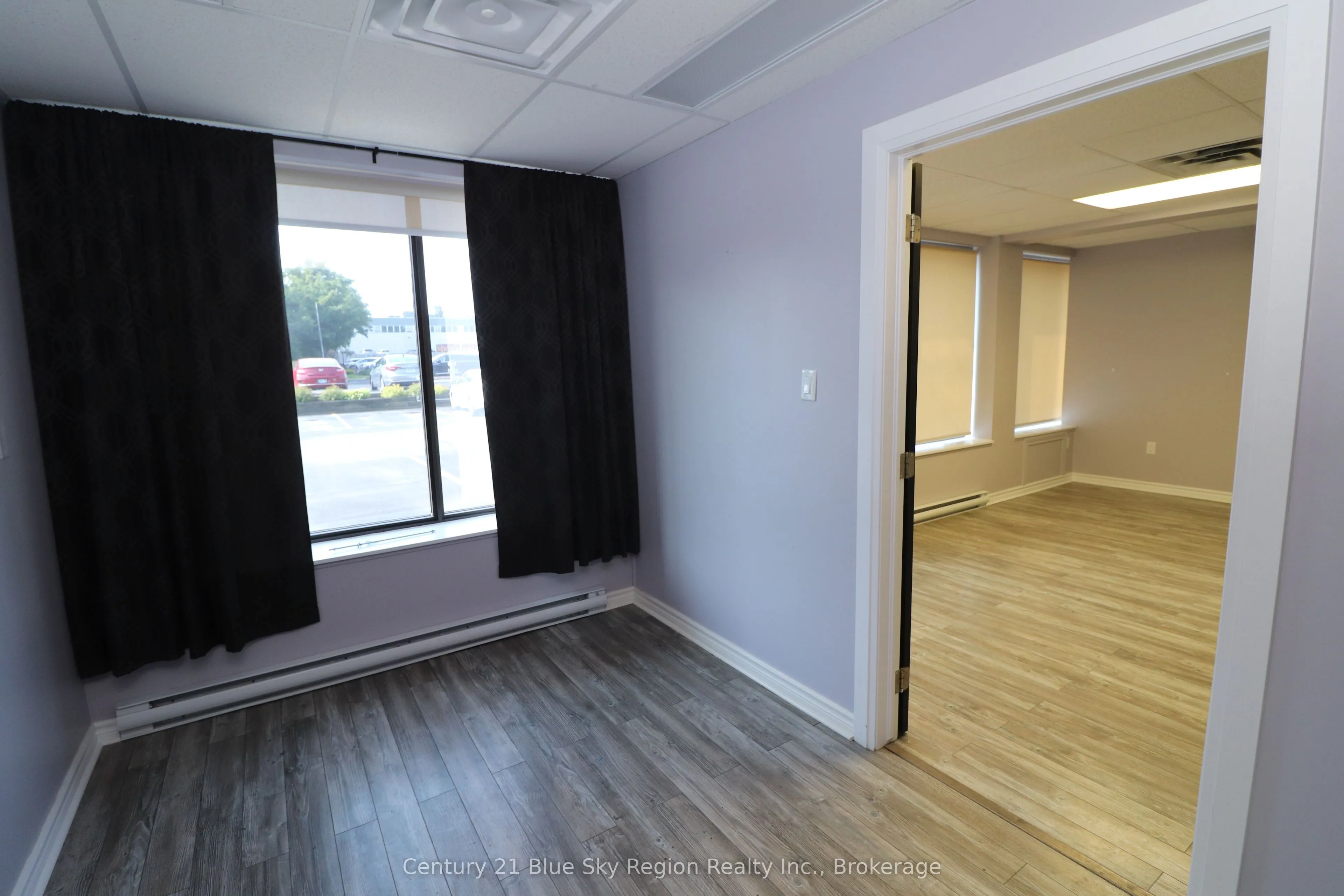 955 Stockdale Road, #4