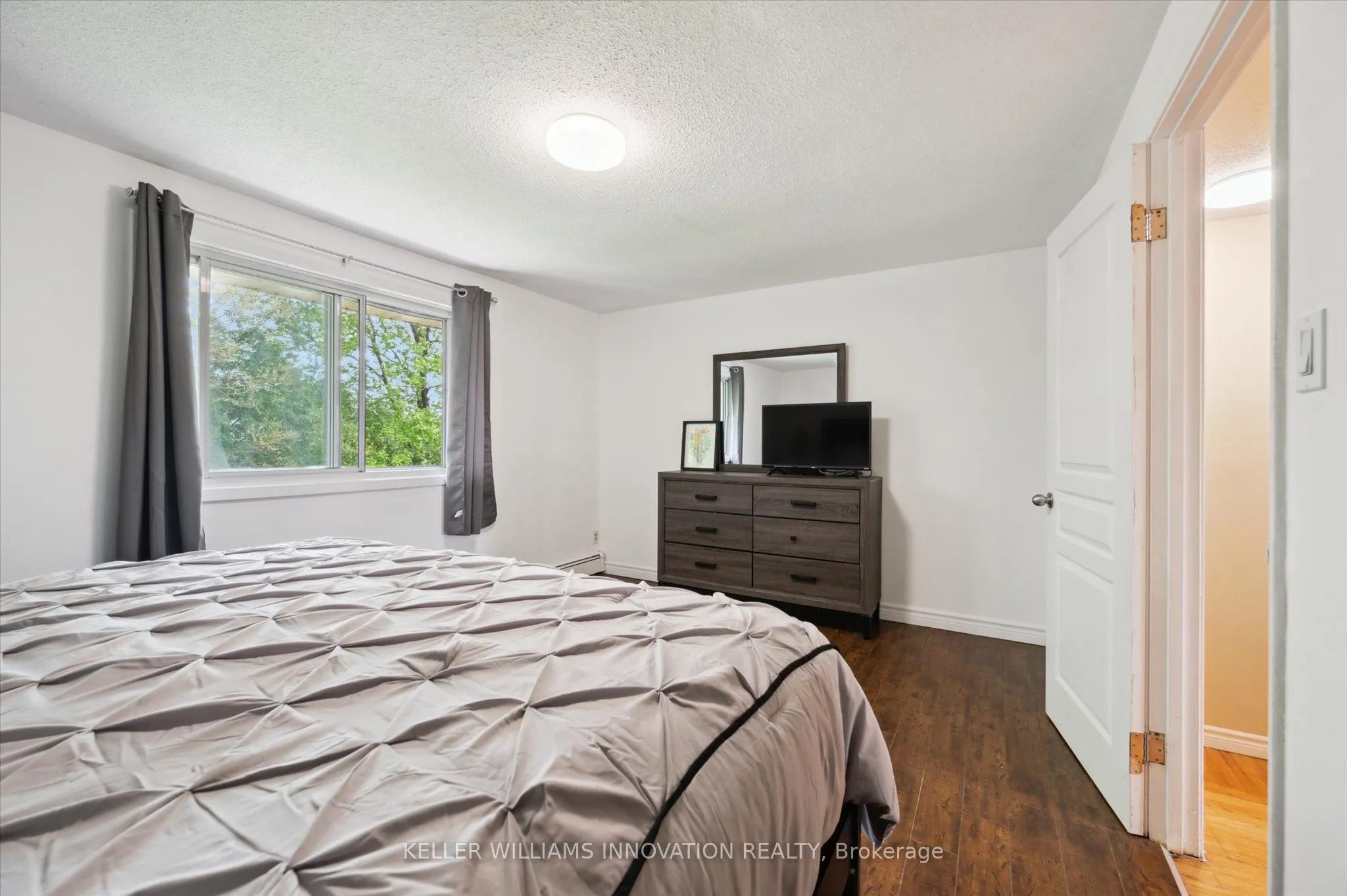 293 Fairway Road N, #33