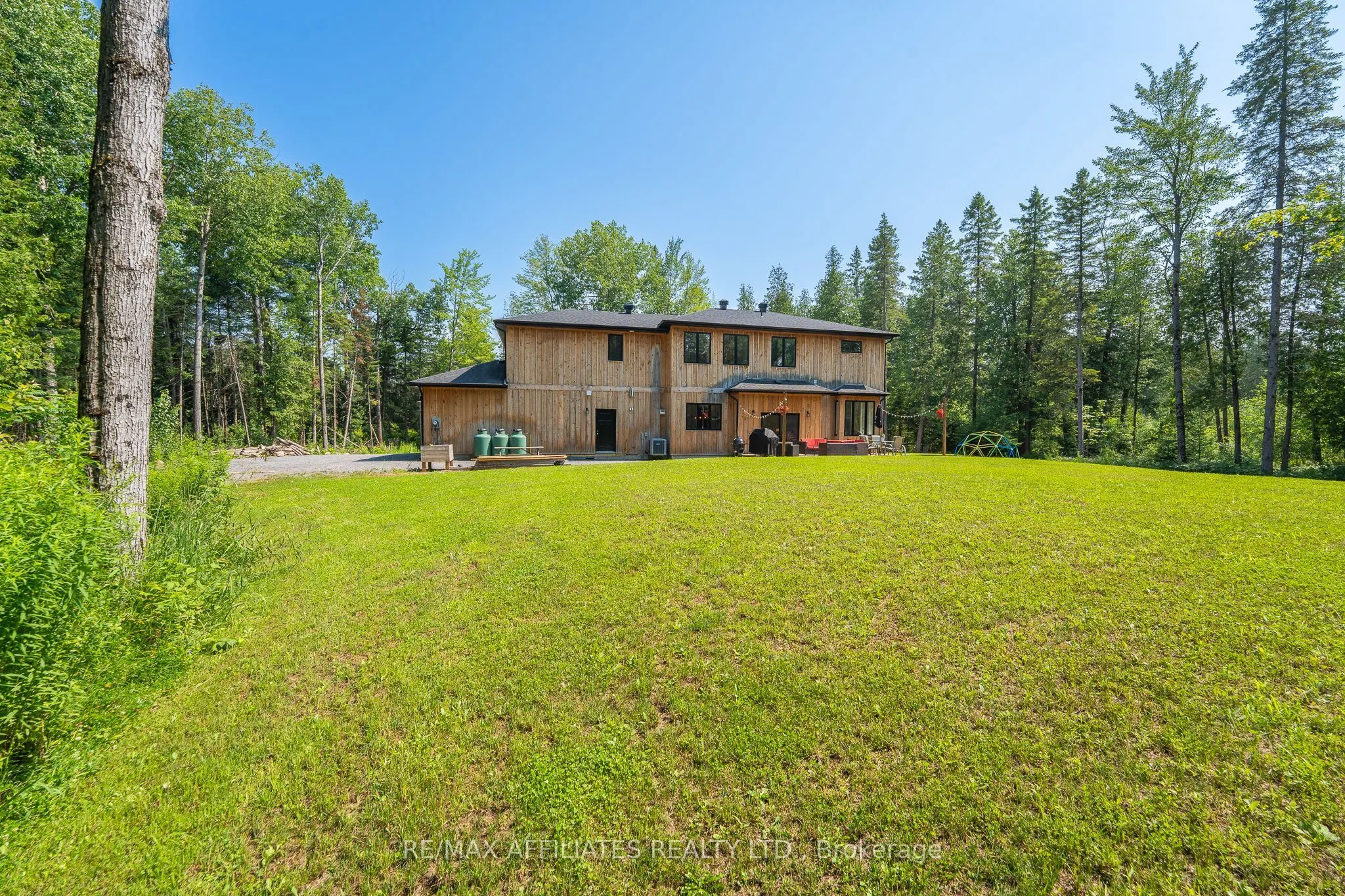 150 Maclarens Side Road