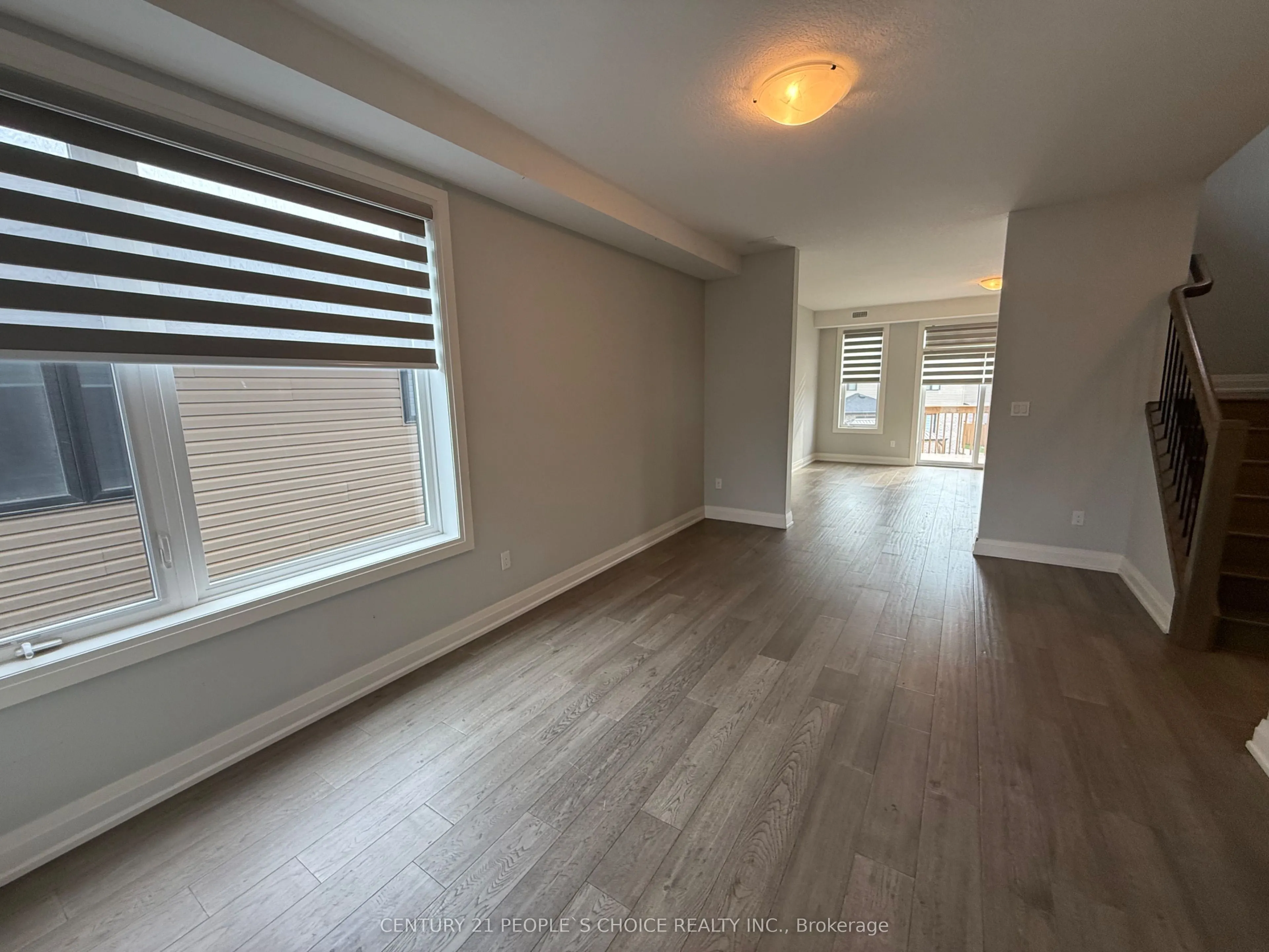562 Fairway Road, #Upper