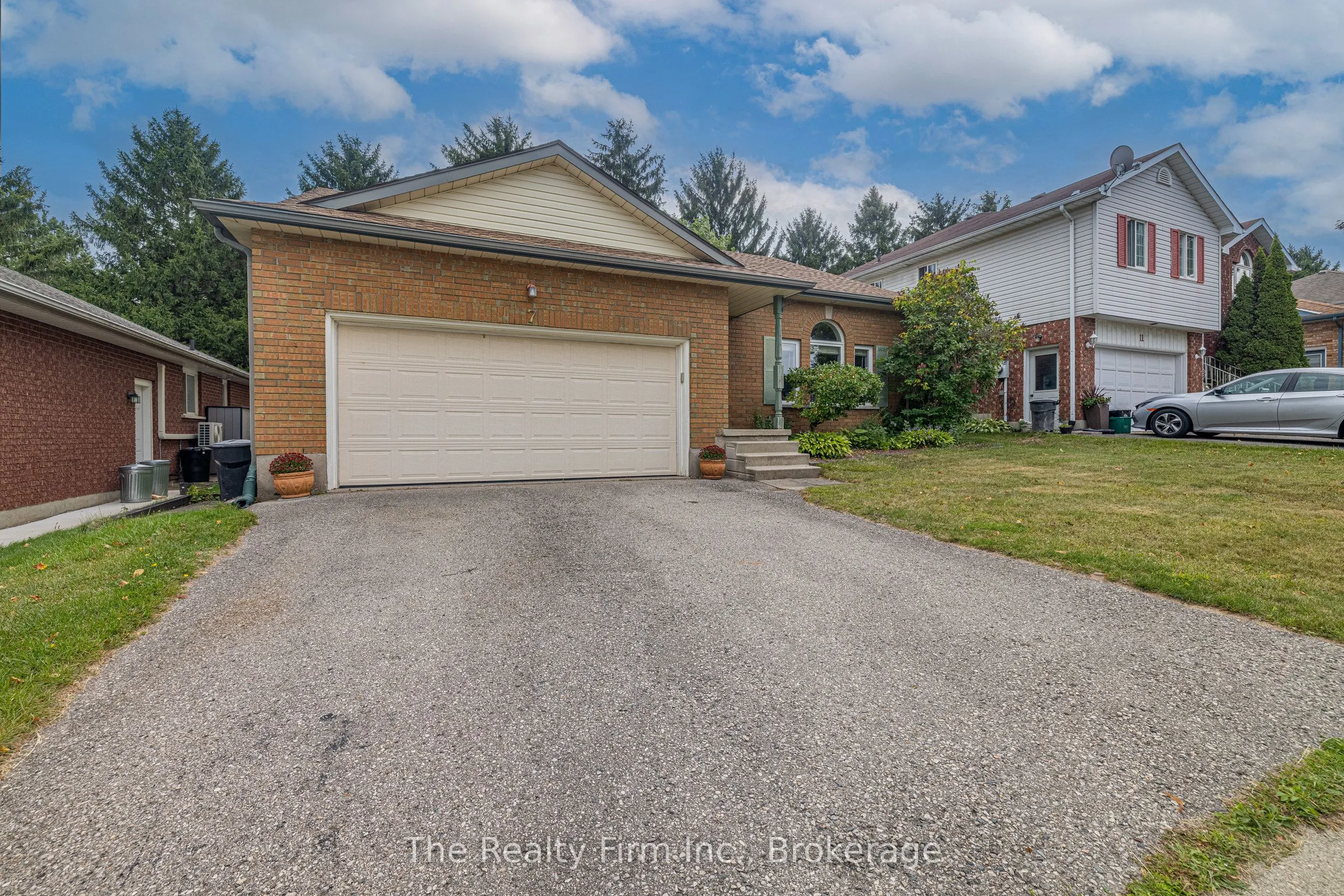 7 Pinehurst Drive