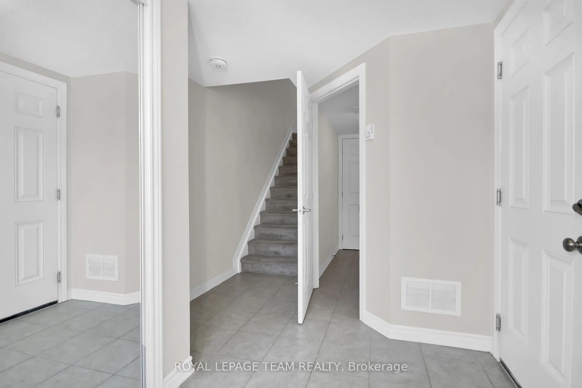 452 Riverboat Heights
