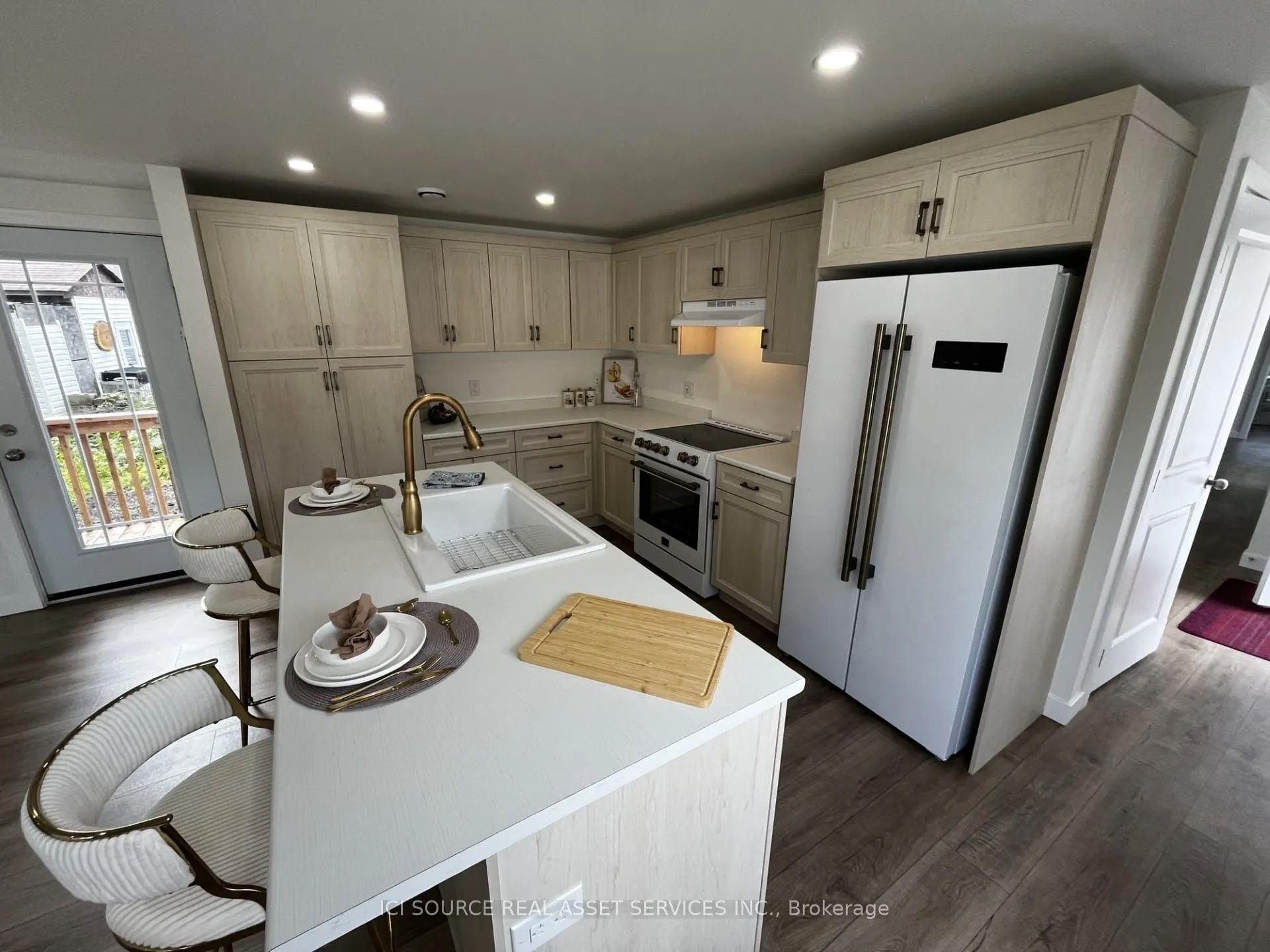 8250 County Rd 17, #305