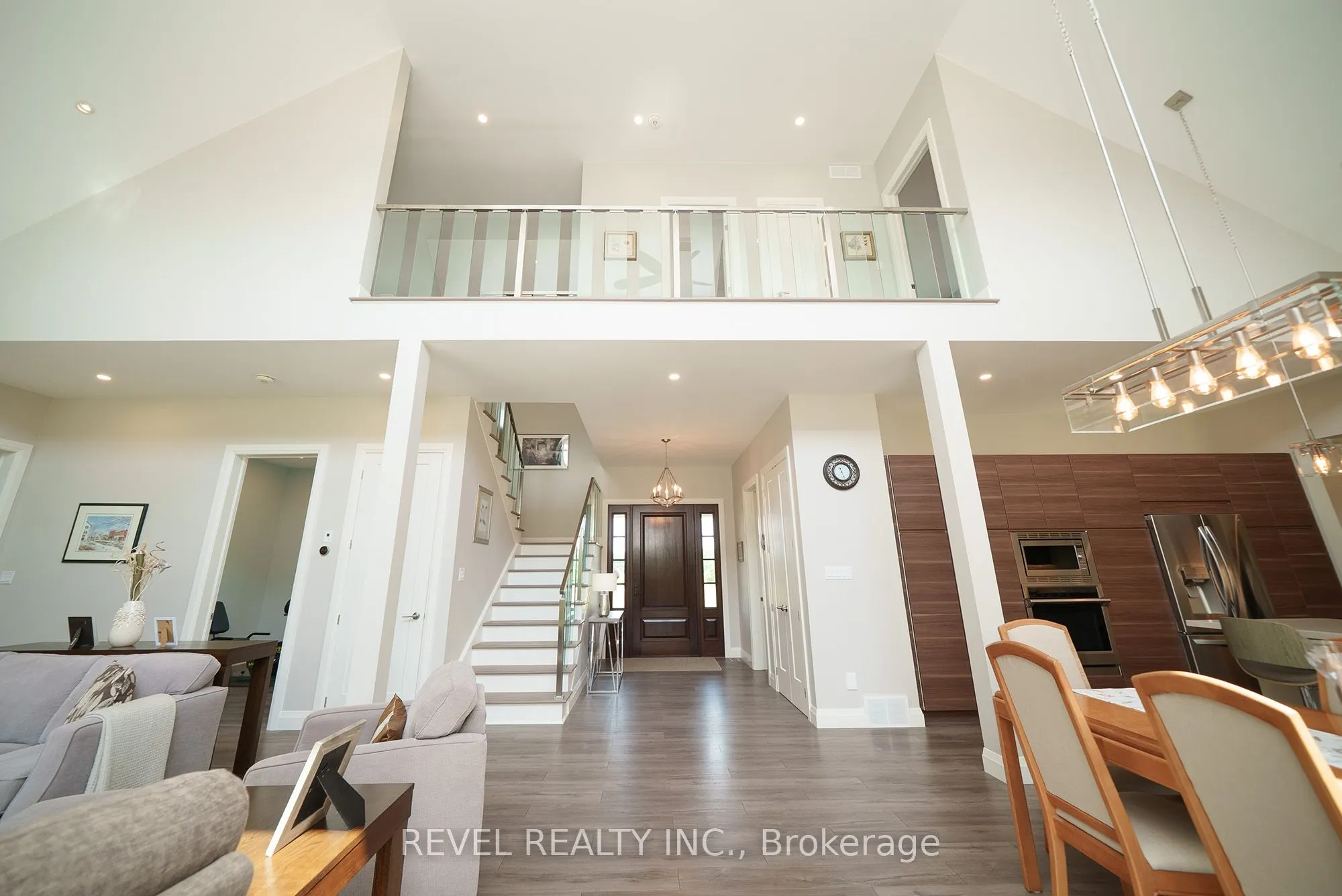 792 Charlotteville Rd 8