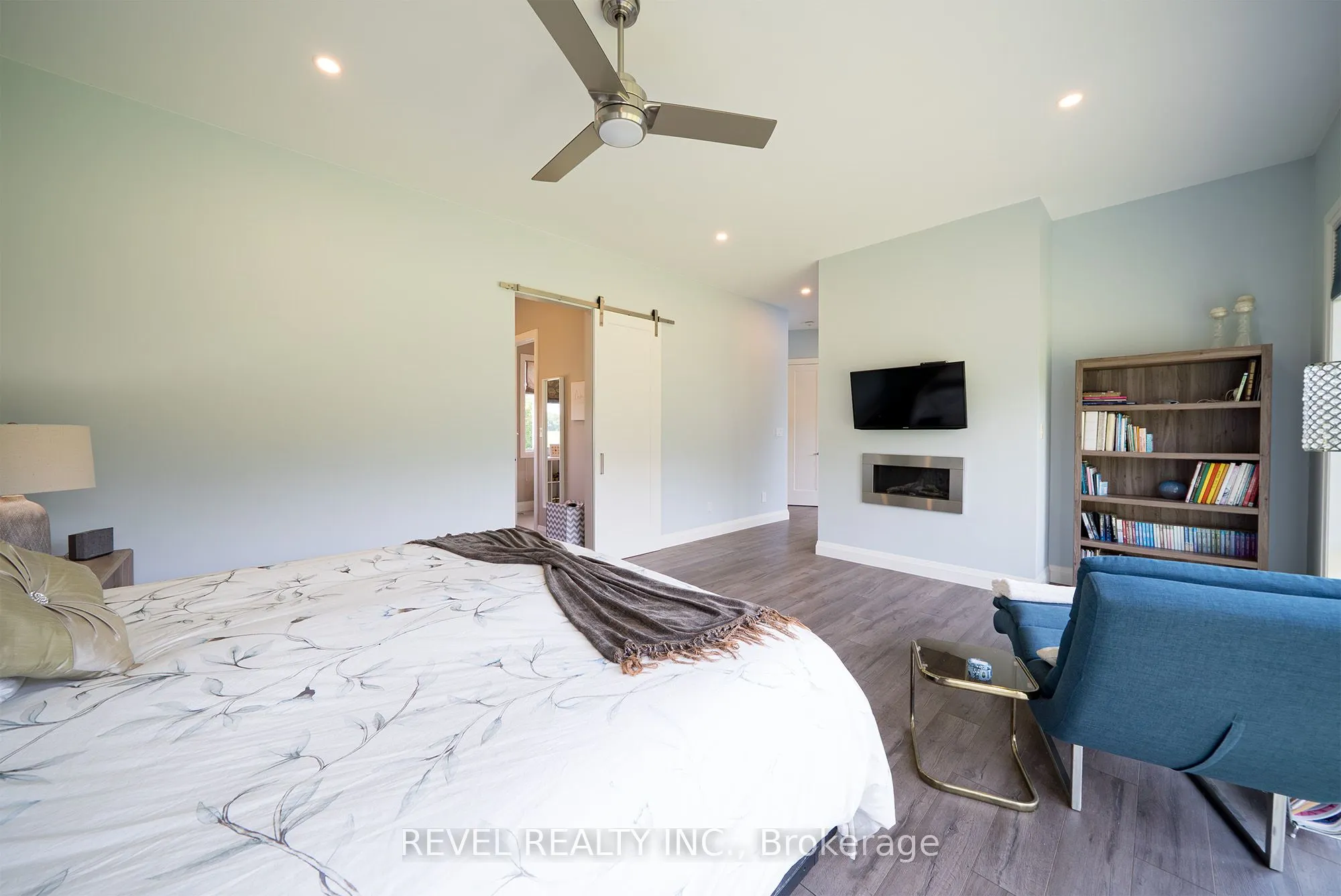 792 Charlotteville Rd 8