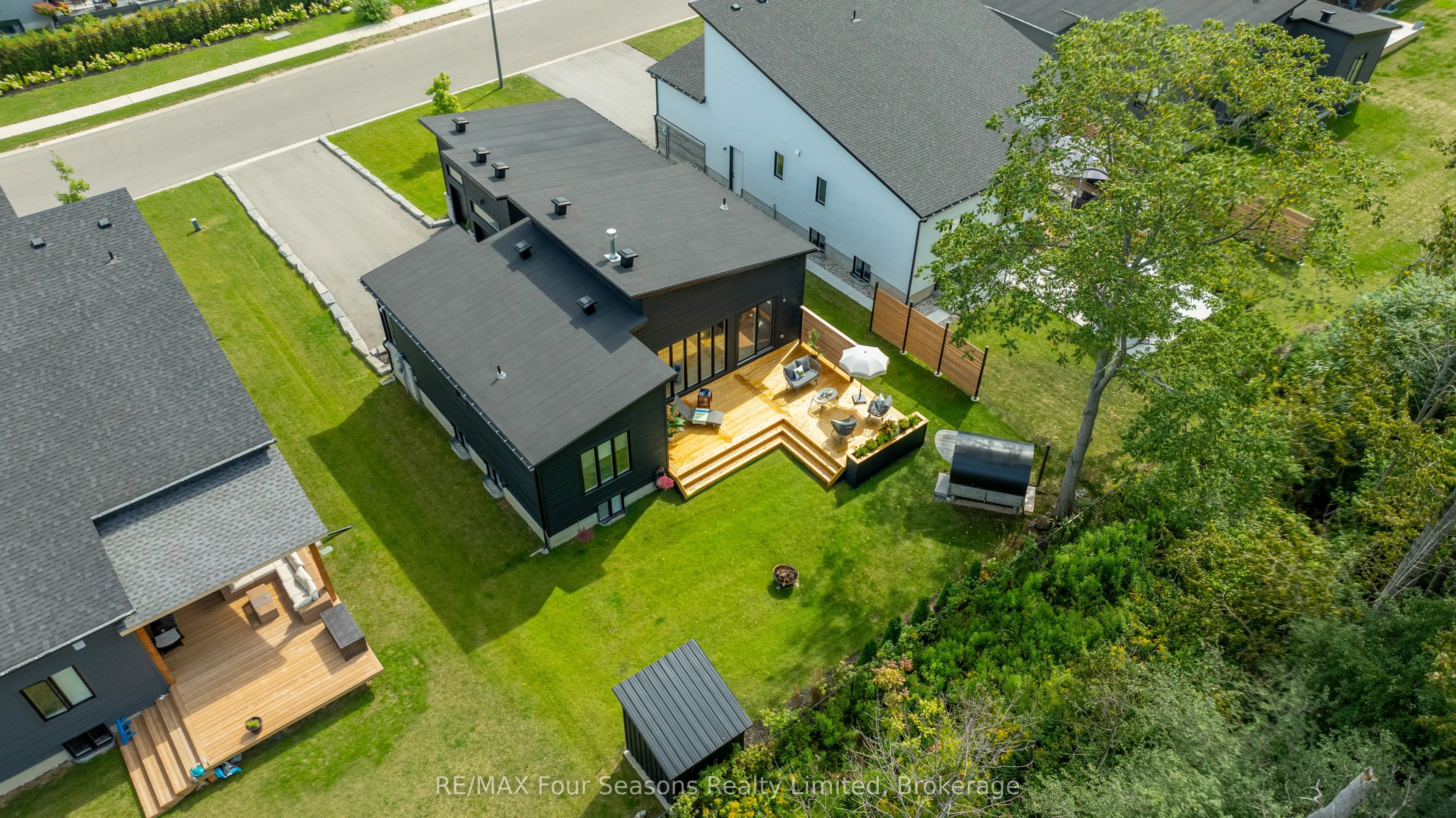 102 Goldie Court