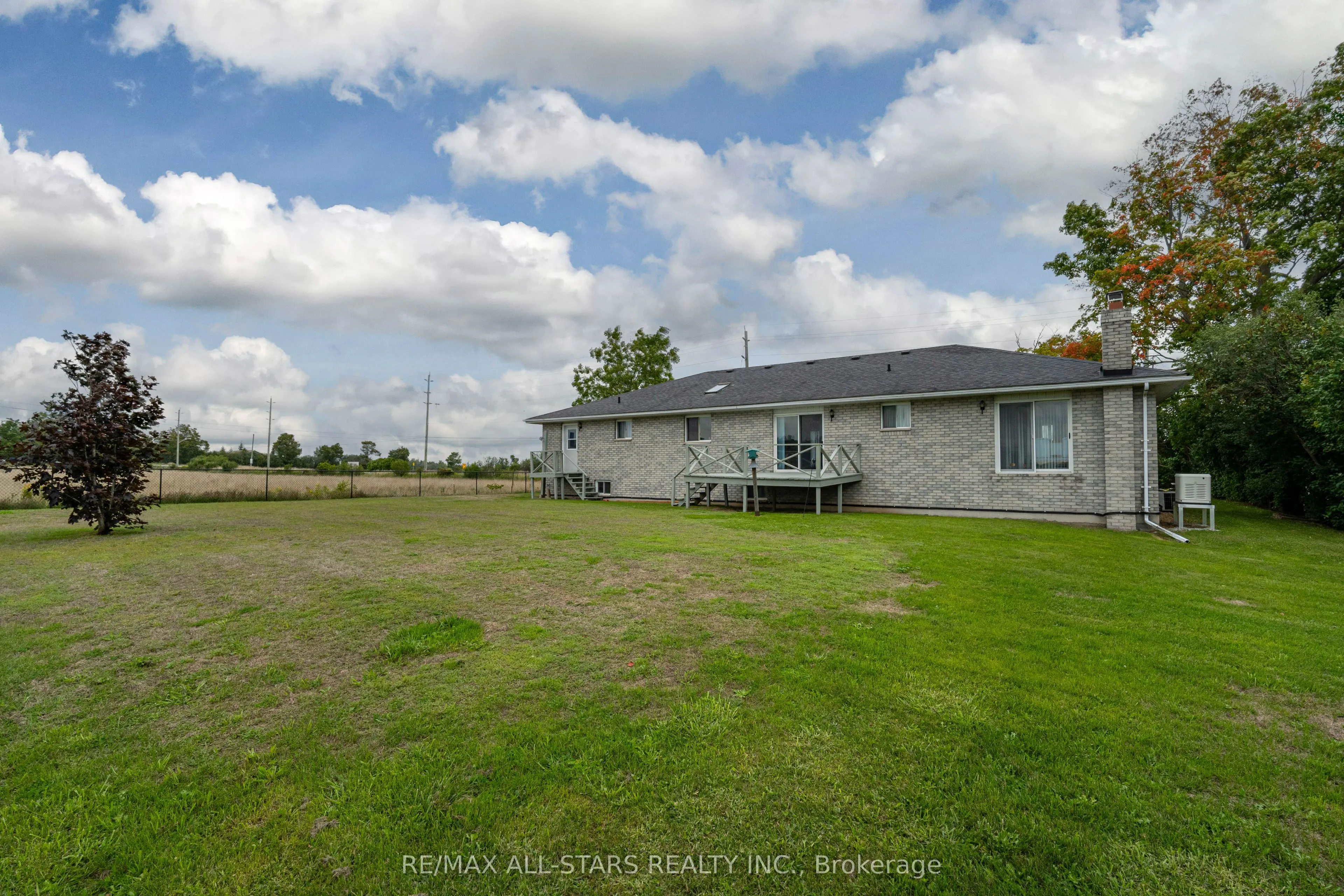 55 Sturgeon Street N