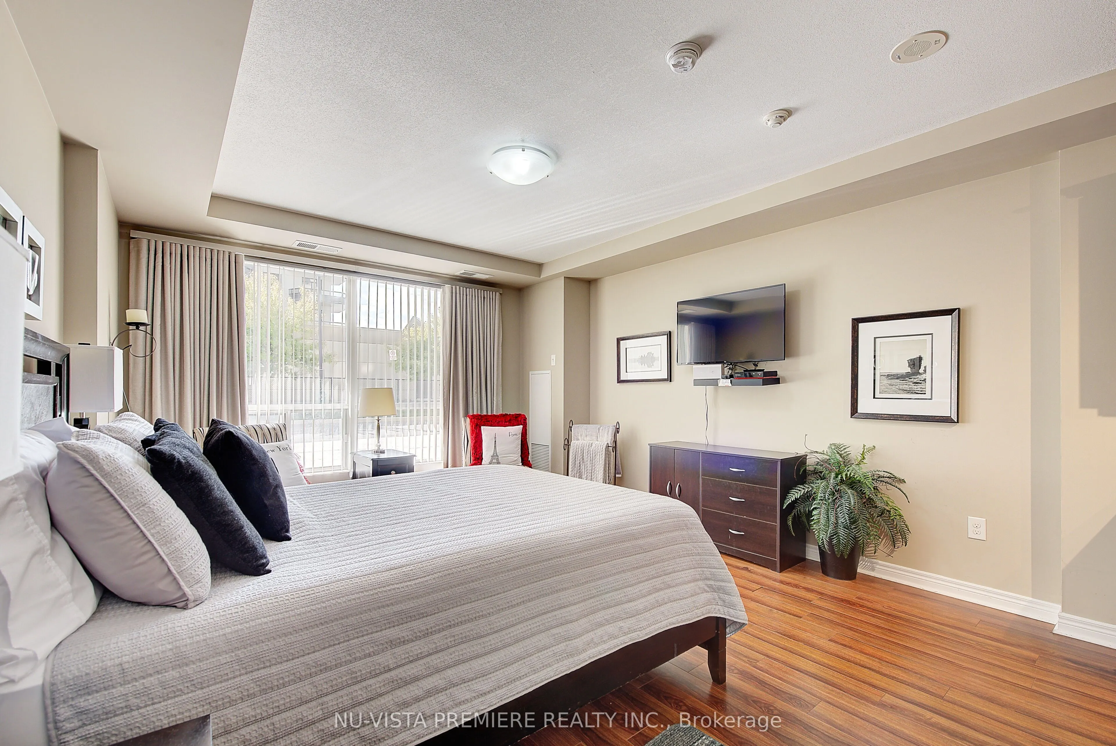 1030 Coronation Drive, #406