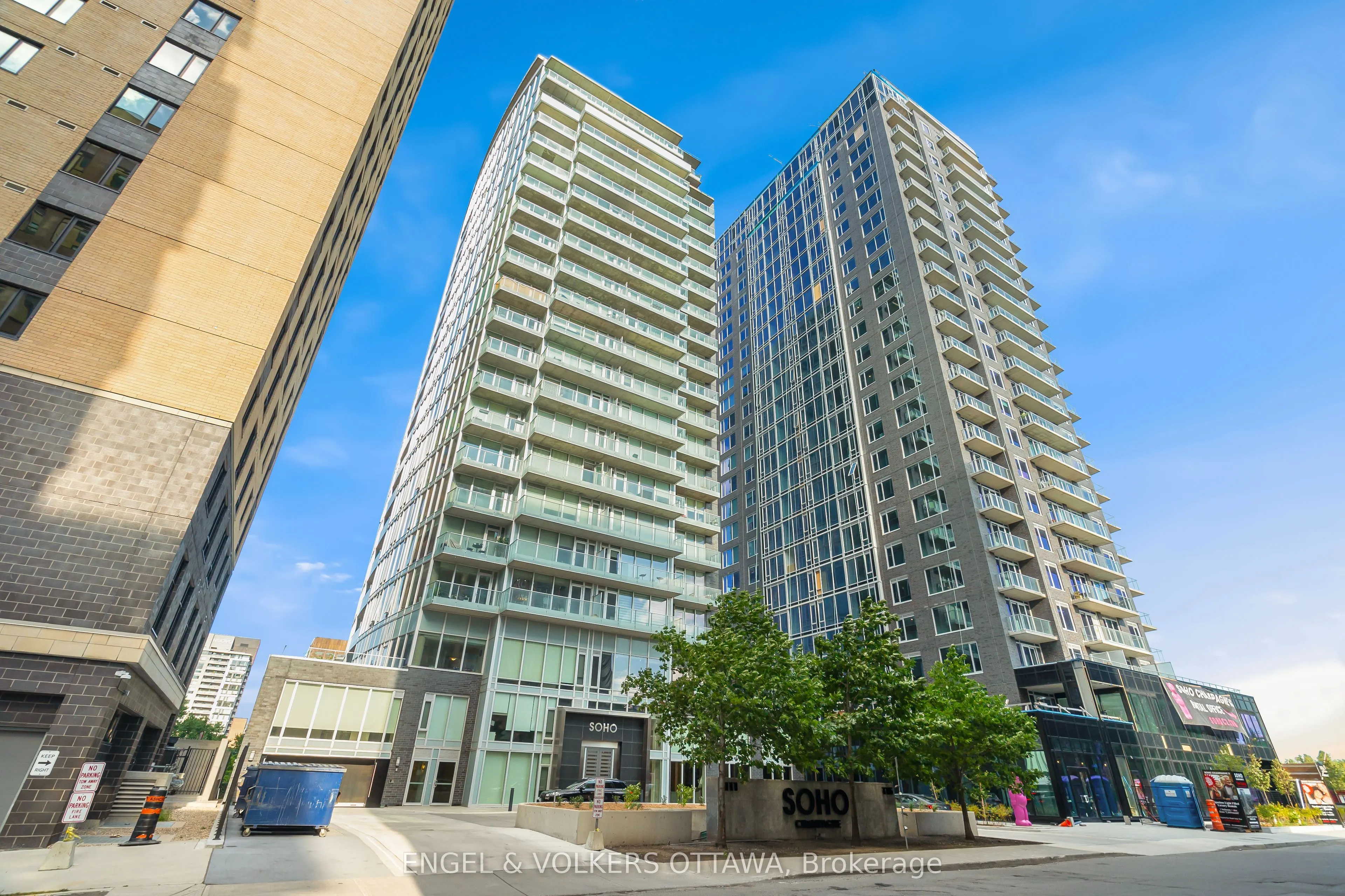 111 Champagne Avenue S, #807