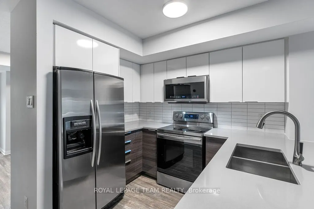 77 Steele Park Private, #7