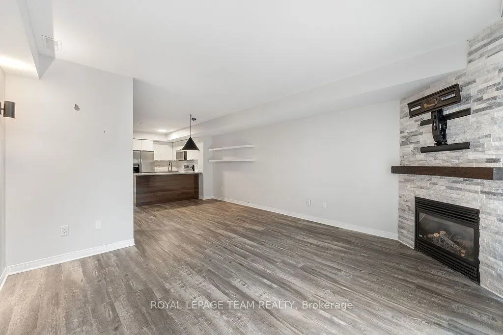 77 Steele Park Private, #7