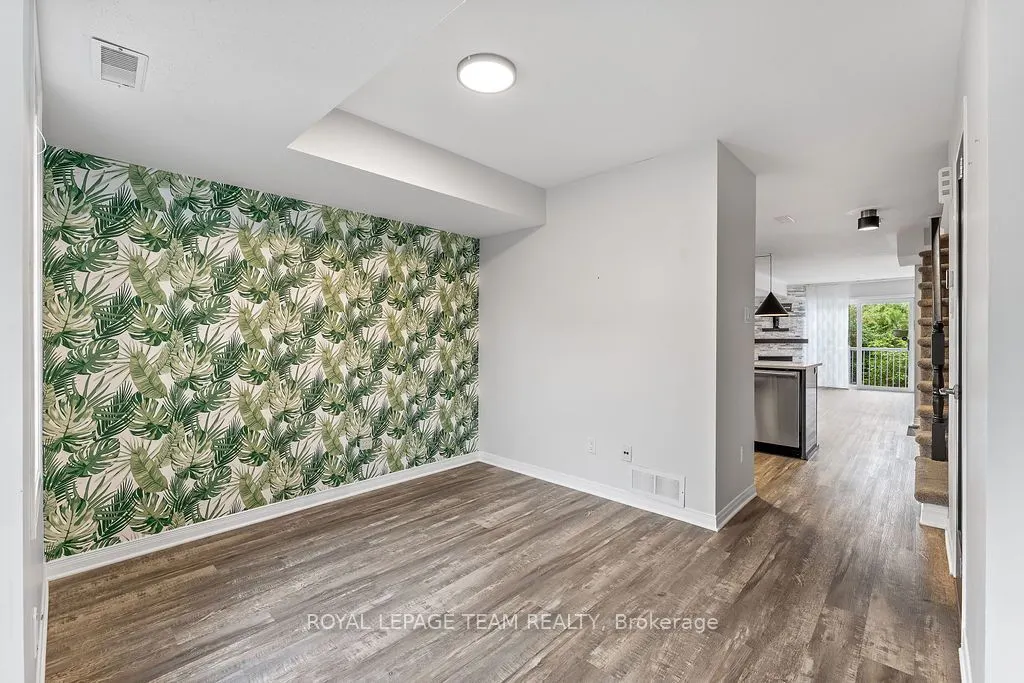 77 Steele Park Private, #7