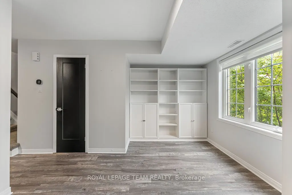 77 Steele Park Private, #7