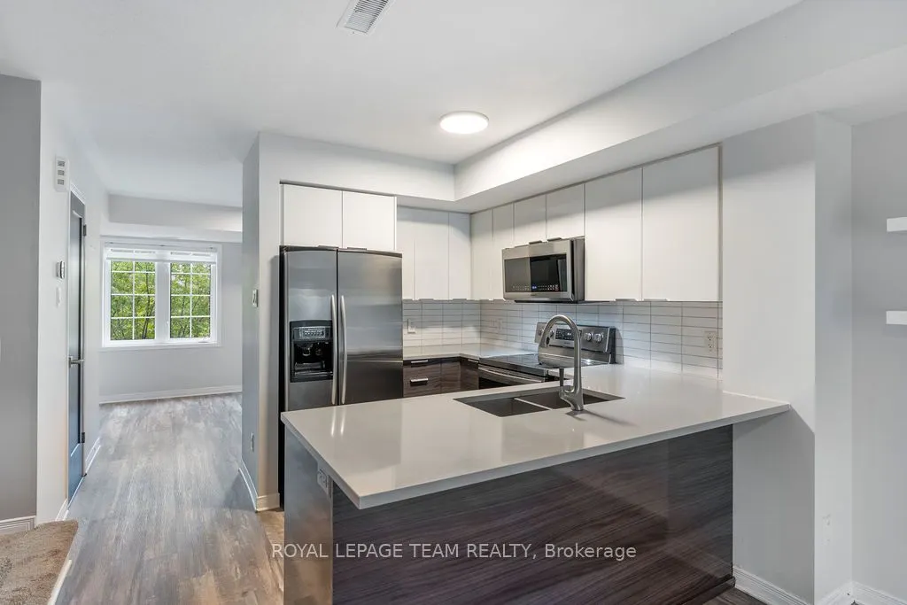 77 Steele Park Private, #7